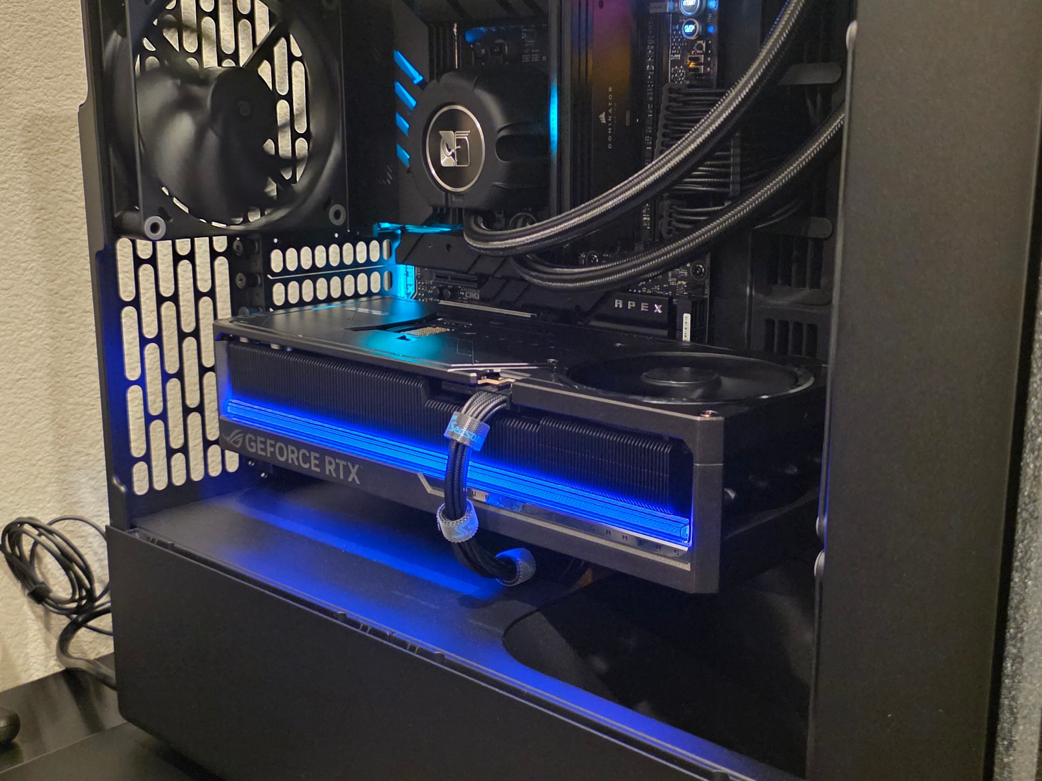 RTX 5080 | Ryzen 7 9800X3D | 32GB DDR5 RAM | 2TB SSD | Gaming PC