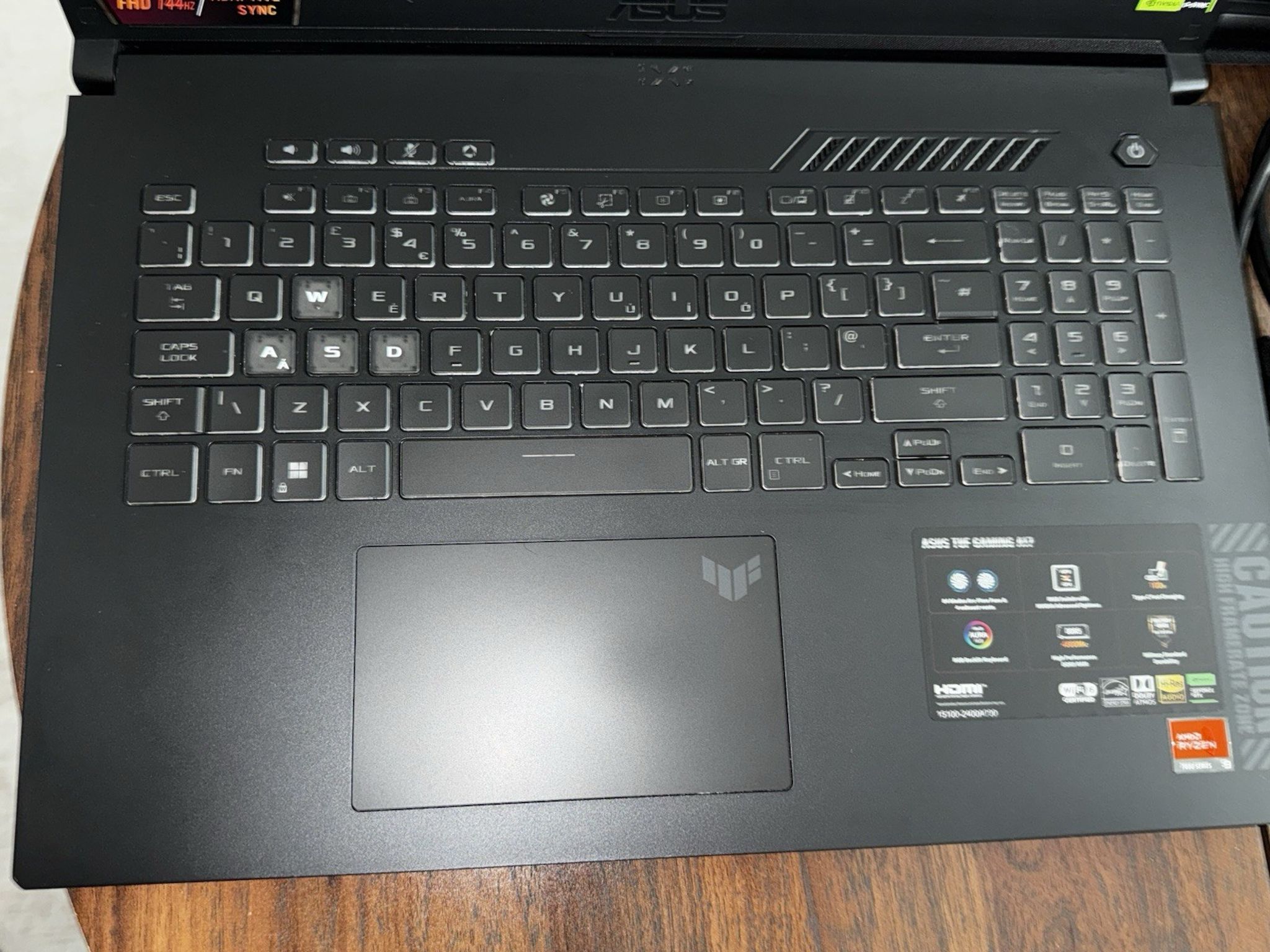 ASUS TUF Gaming A17 FA707XI Ryzen 9 RTX 4070 16GB DDR5 1TB SSD LAPTOP W/ CASE
