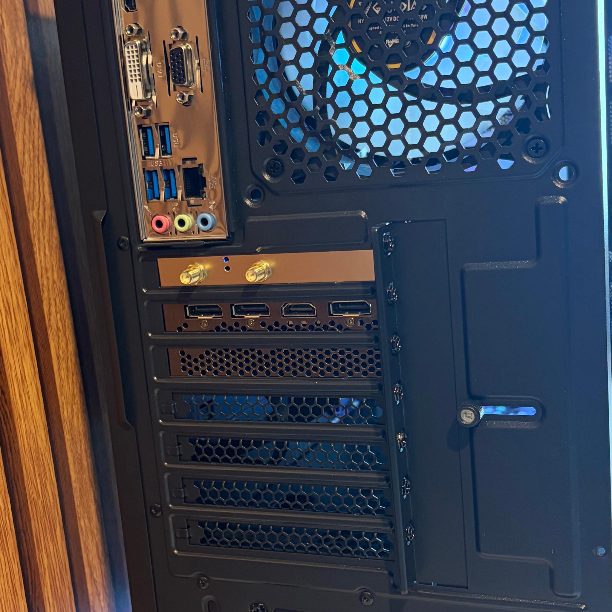 RTX 2070 super | Ryzen 5 5500 | 16 GB | 500GB | Windows 11 PRO