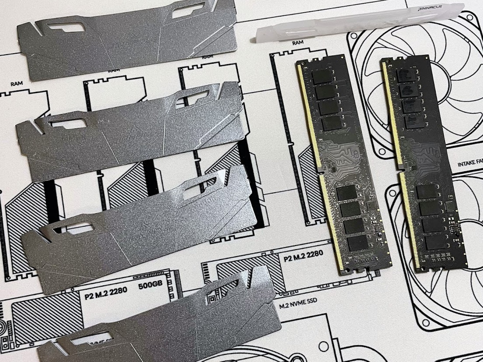 OLOy Blade RGB 64GB (2x32GB) DDR4-4000mhz CL18 swapped w/ Custom Spray-Painted Pinnacle Heatsinks