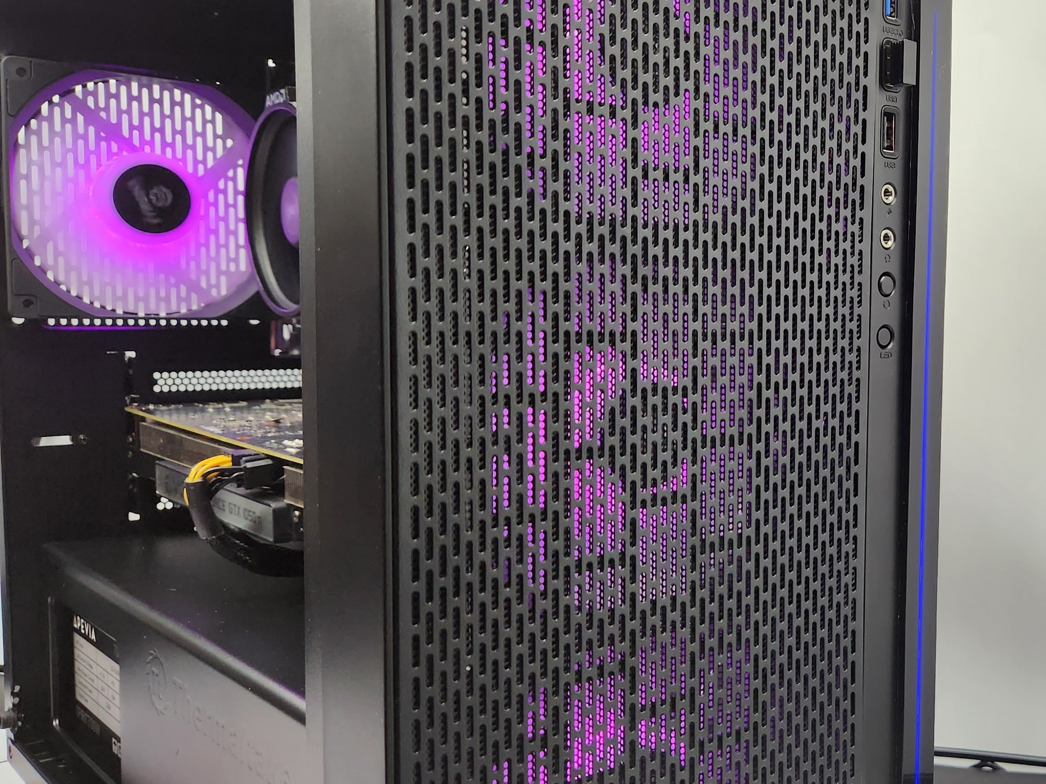 Balling on a Budget gaming PC. Ryzen 5 3600/ 16GB DDR4/ 1TB SSD/ GTX 1050 TI 