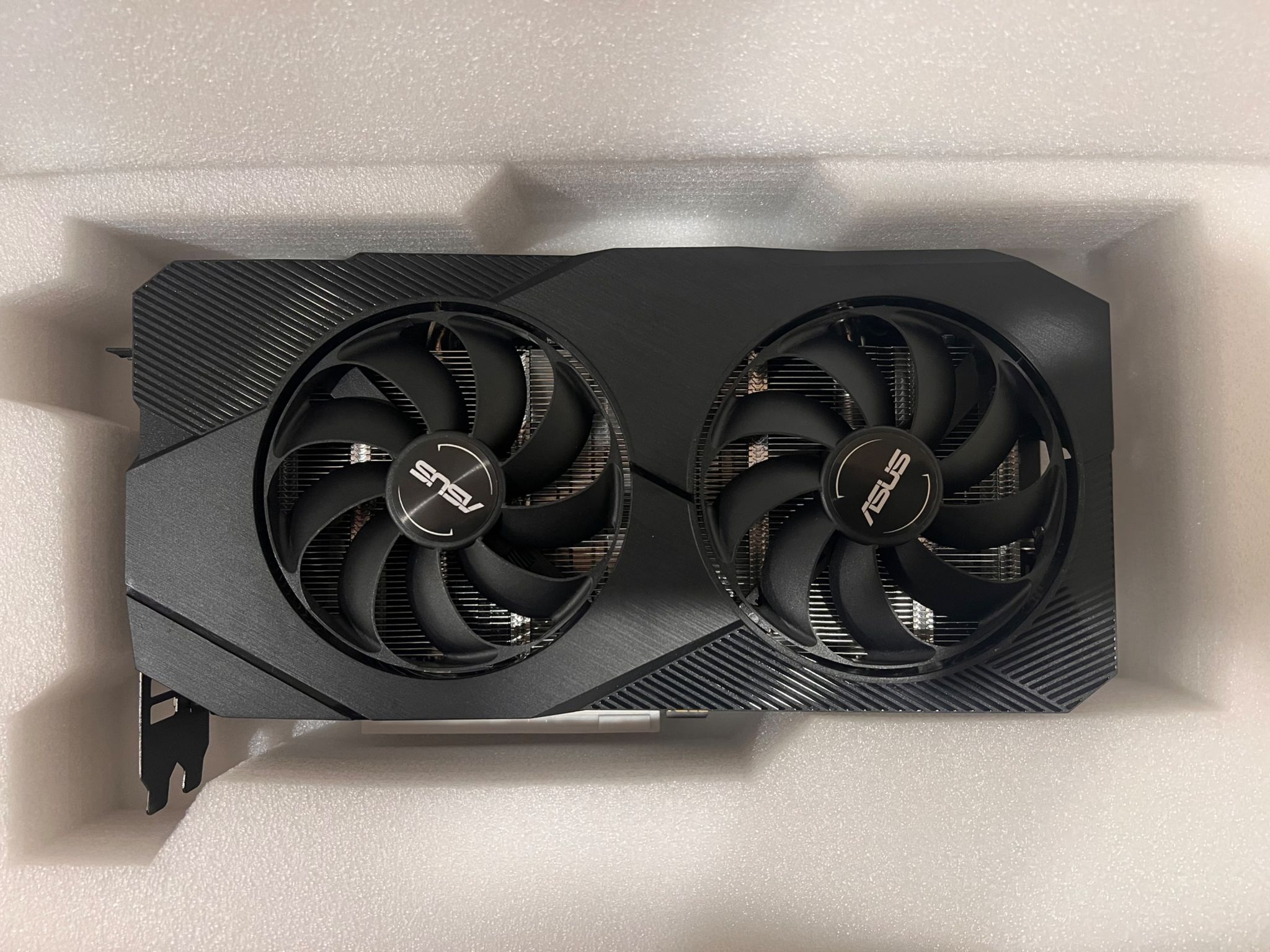 BRAND NEW Asus Dual GeForce RTX 2060 Evo 6gb GDDR6
