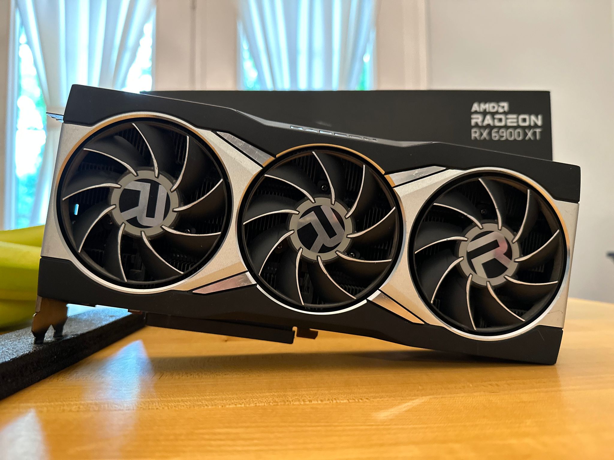 AMD Radeon 6900xt Reference