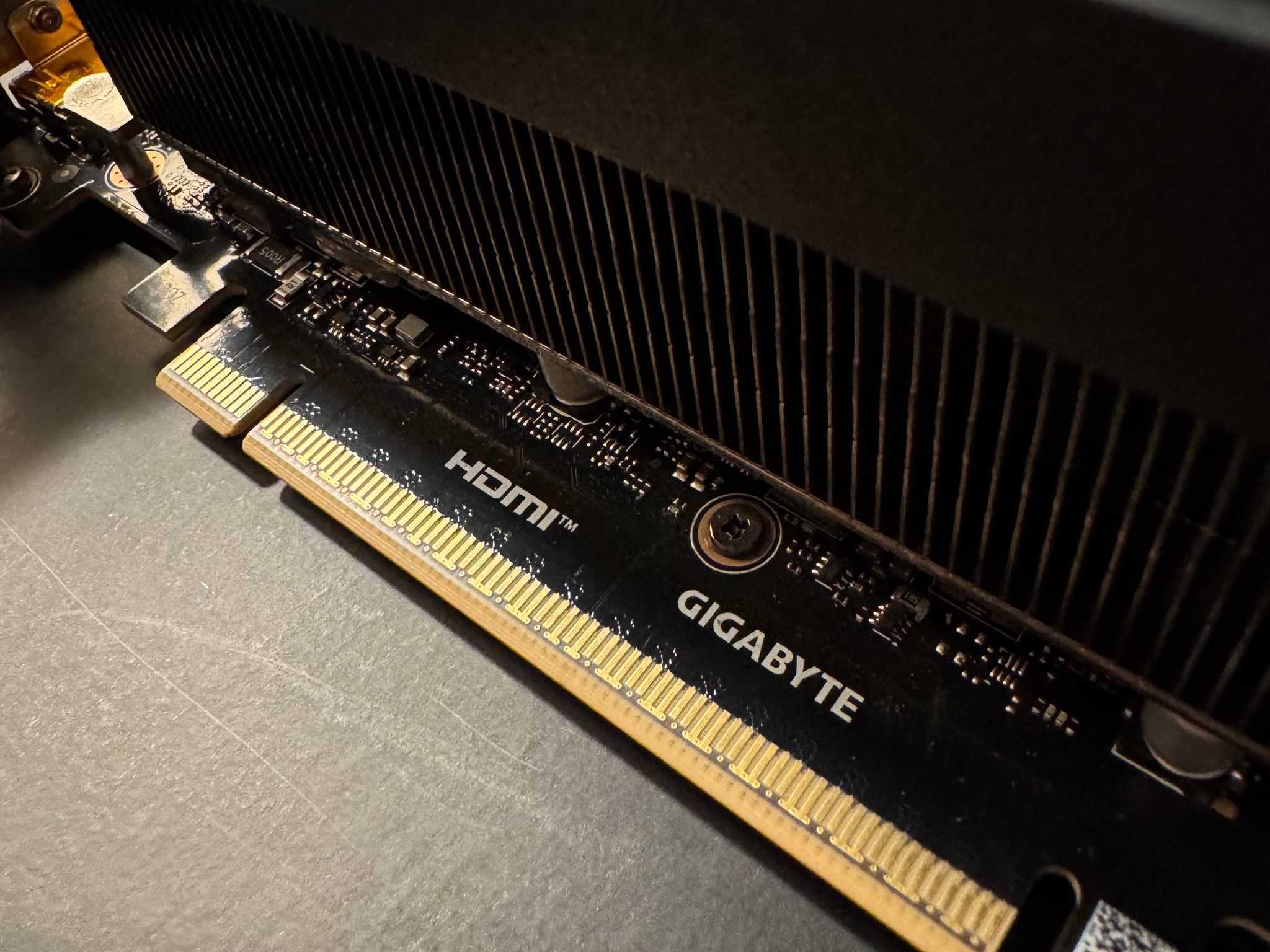 GIGABYTE GeForce RTX 5080 GAMING OC 16G