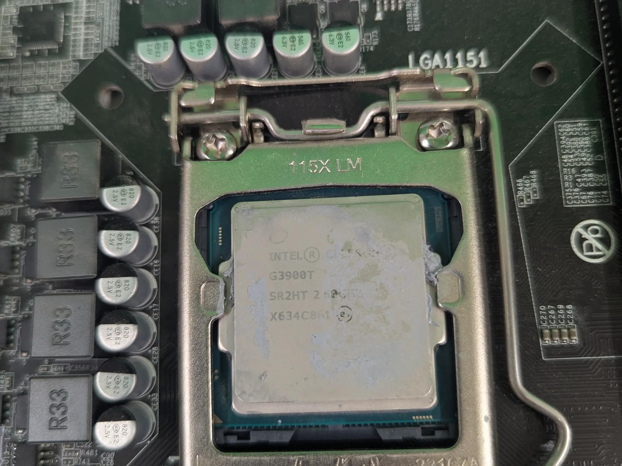 🔹 Combo Motherboard B250C + Intel G3900T CPU + Stock Cooler
