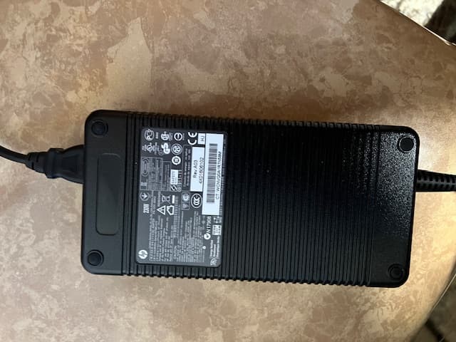 HP EliteOne 1000 G2 34 in. Curved All In One PC