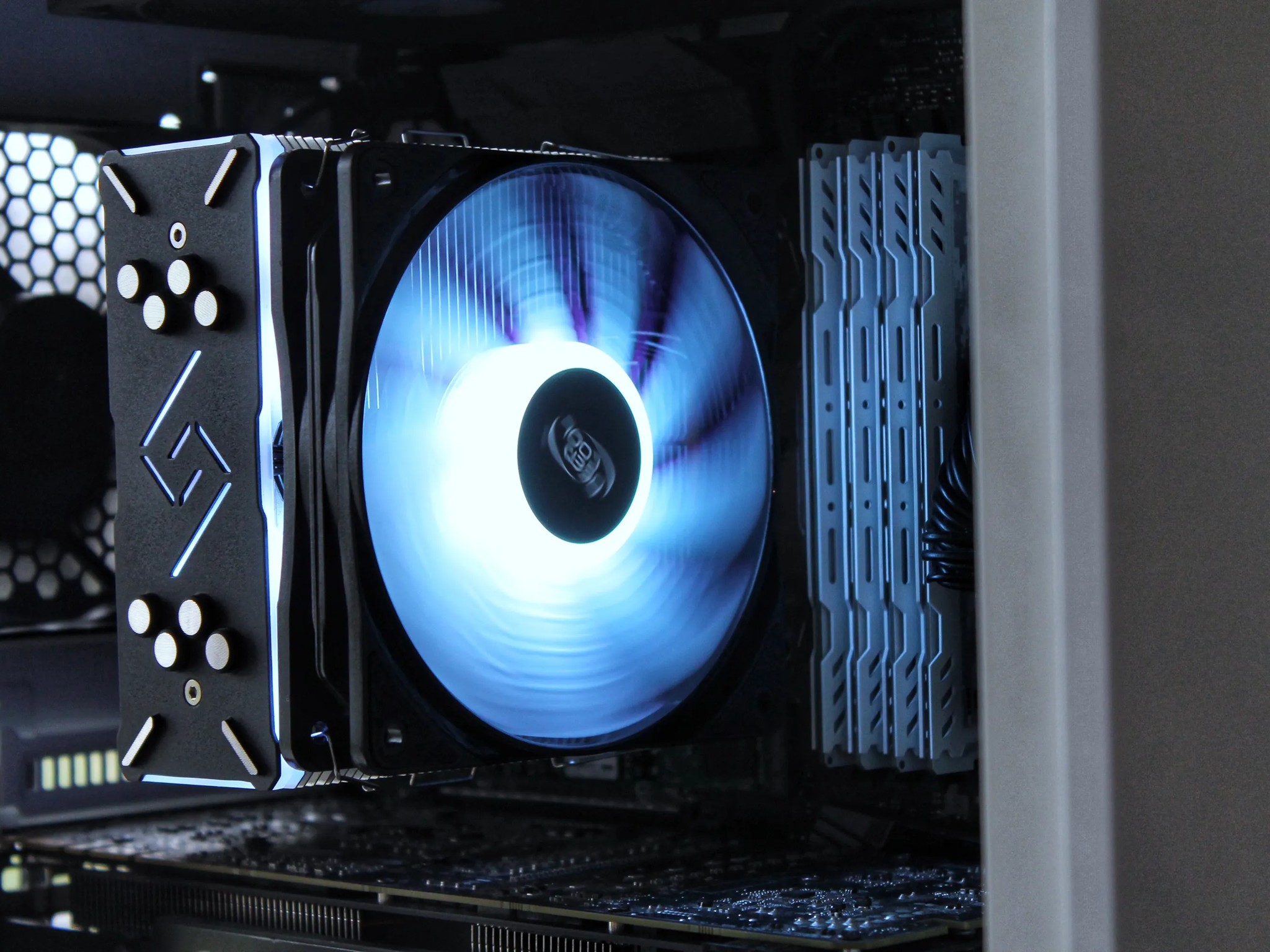 02︱Ryzen 5 2600, GTX 1070ti