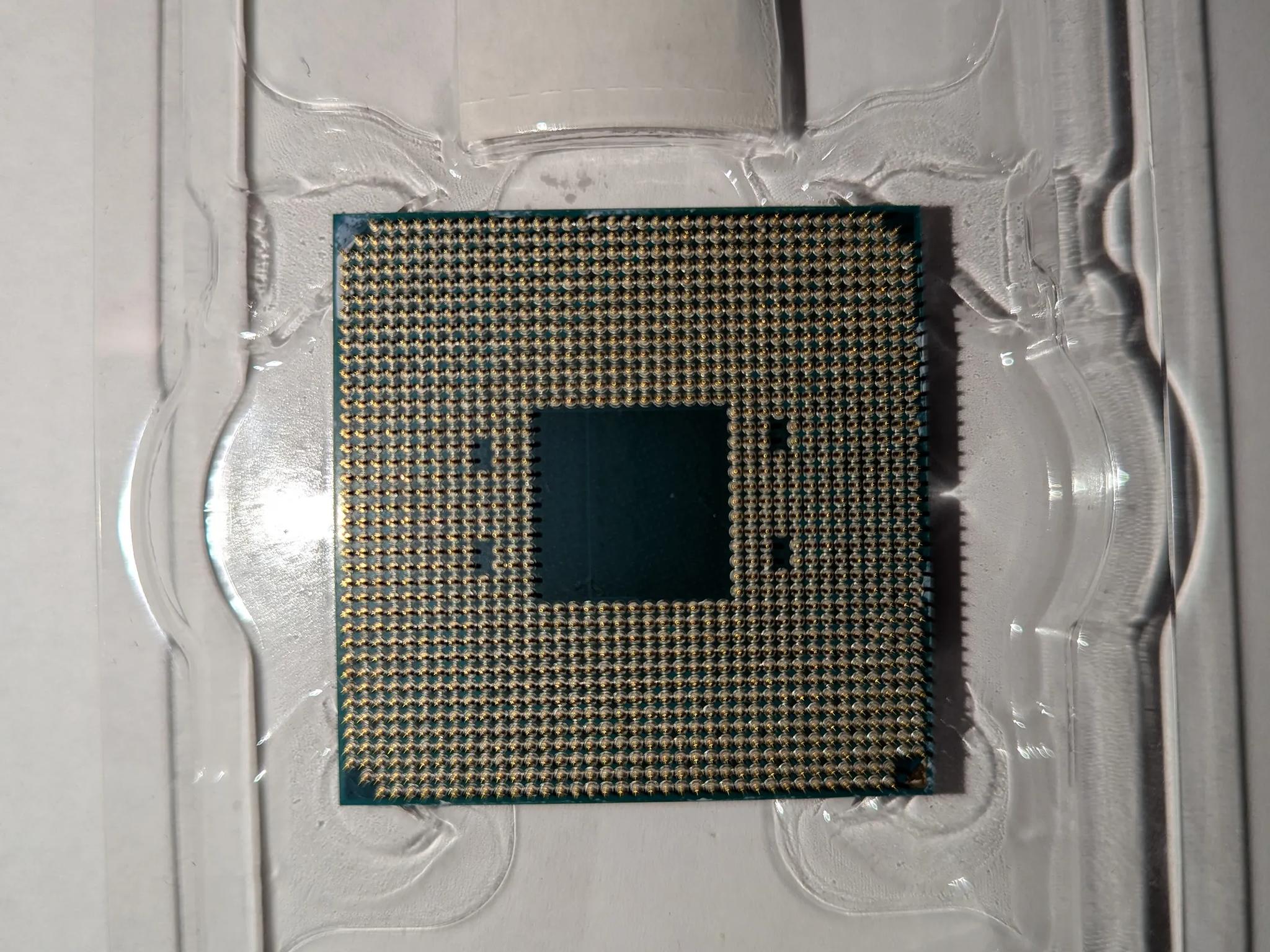 AMD Ryzen 7 5800X3D AM4 8-Core Processor With 3D V-Cache + Original Box