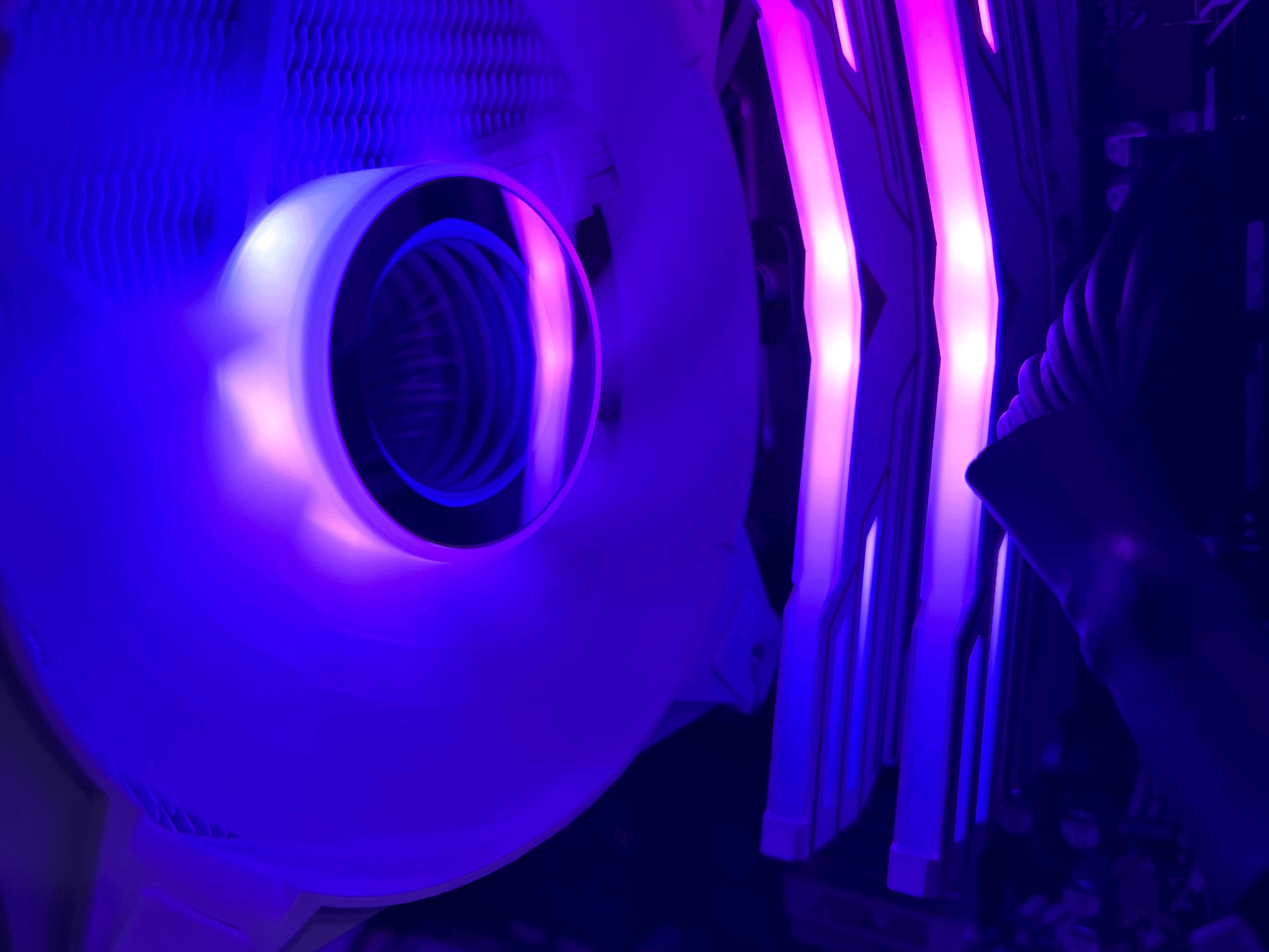 "Shoebox" / Ryzen 5 5600g Igpu gaming pc with free headset