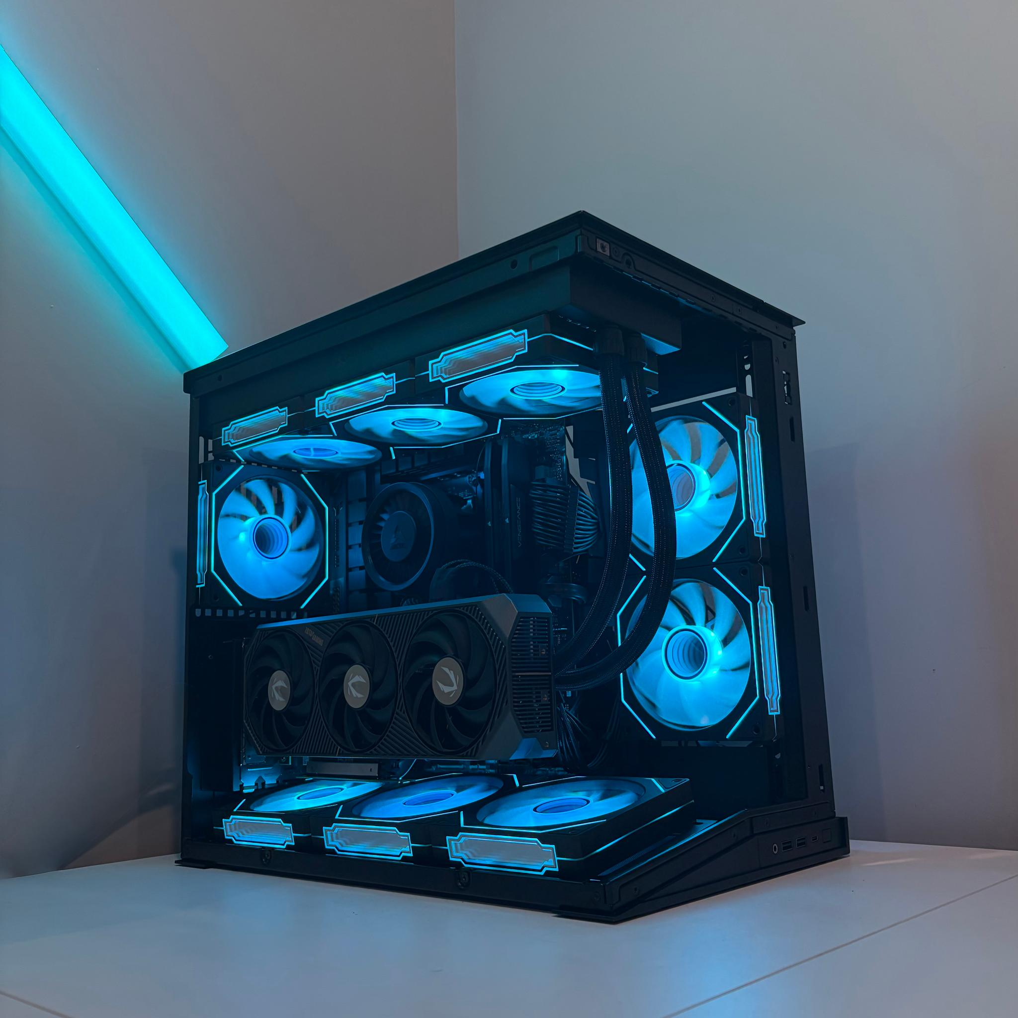 RTX 5070 Ti | Ryzen 7 9800X3D | 32GB DDR5 RAM | 2TB SSD | Gaming PC