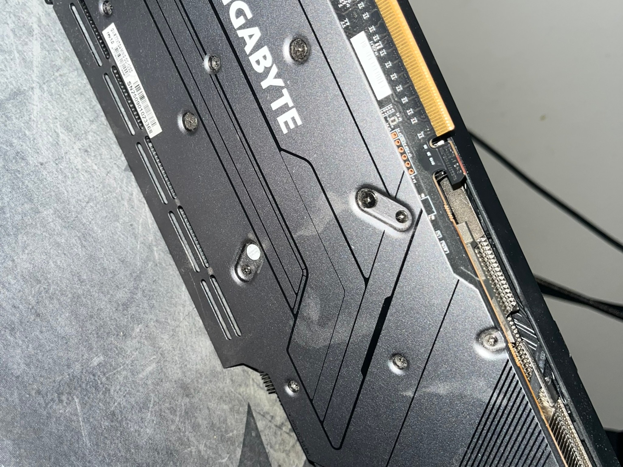 GIGABYTE Radeon RX 7700 XT