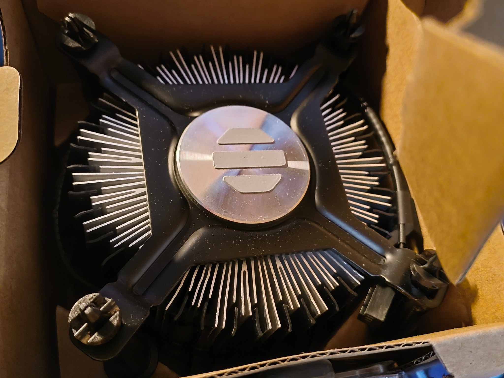 Intel Celeron G6900