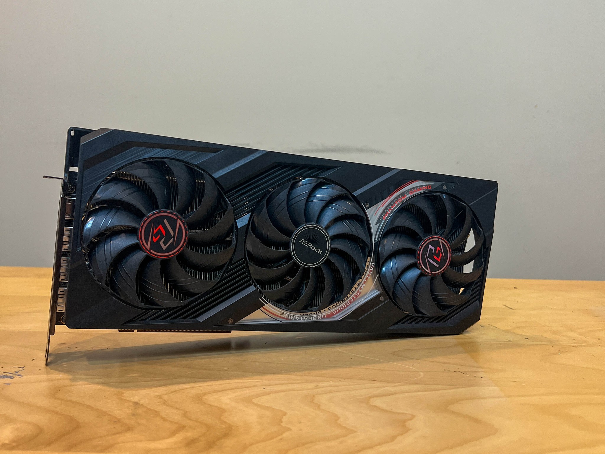 ASRock Phantom Gaming Radeon RX 7900 XT 20GB GDDR6 – Lightly Used, No OC, No Mining
