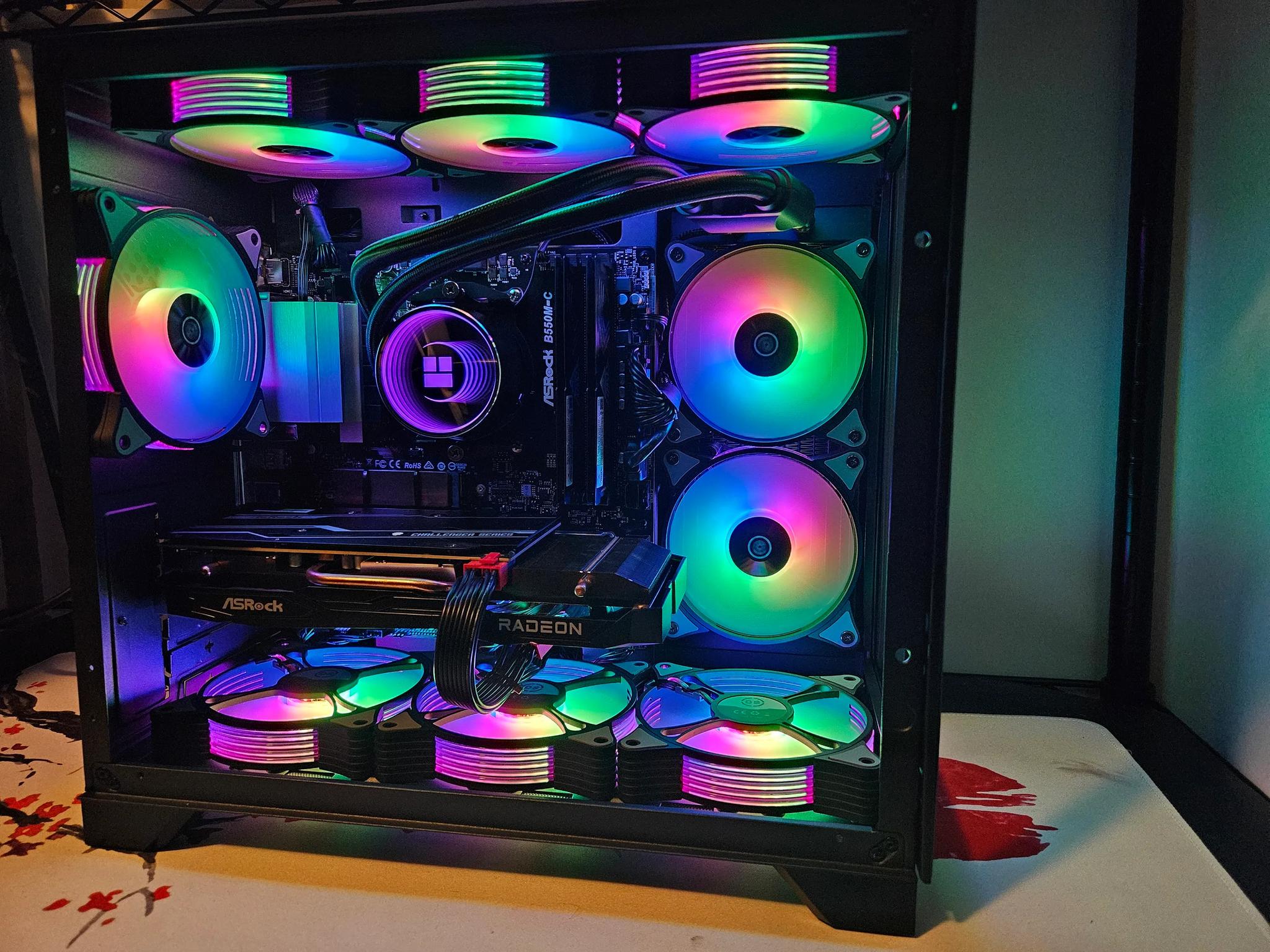 Dark Side Rig Ryzen 5 5600 X3D / 32GB / 2TB SSD / RX 6650 XT