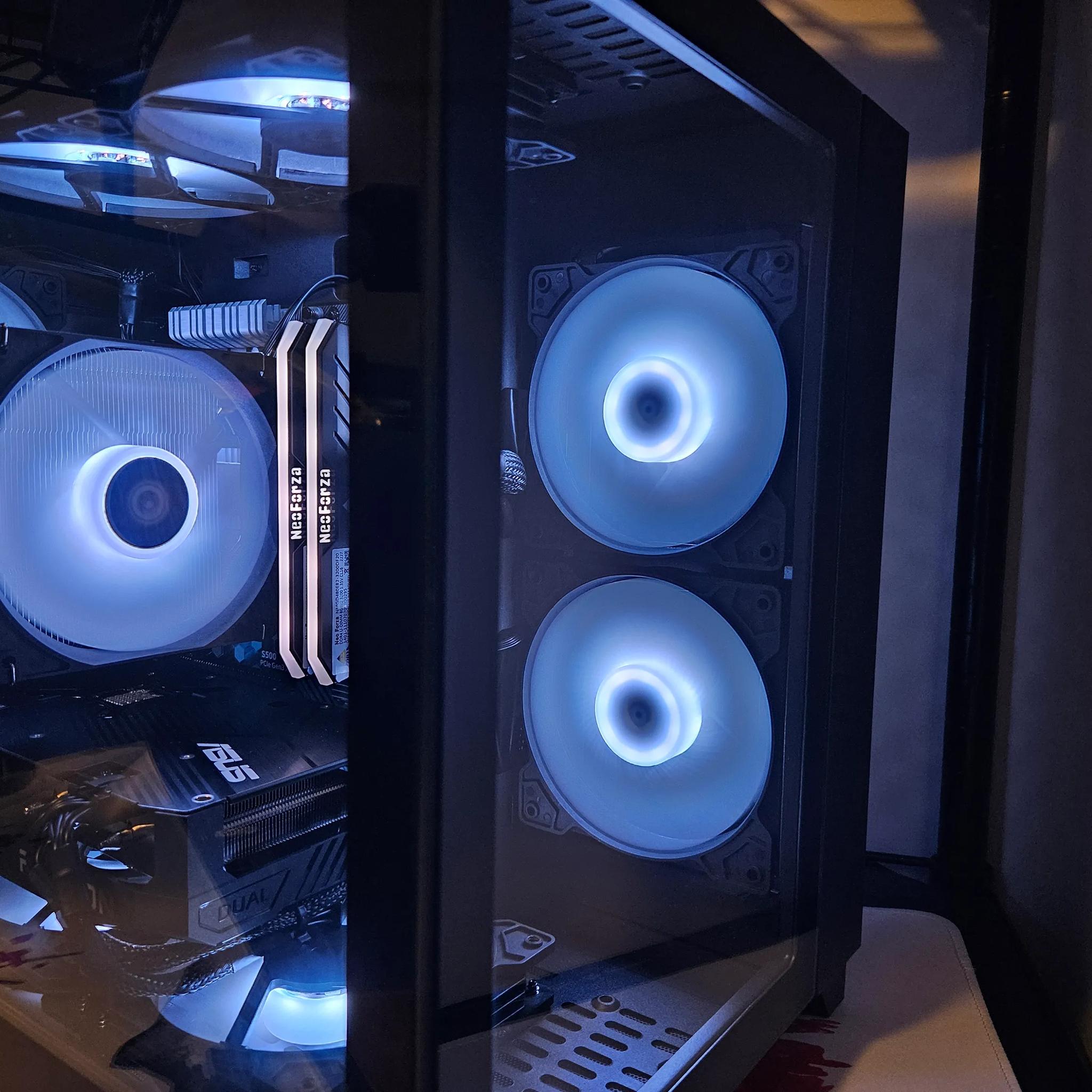 Dark Side Gaming RIG Ryzen 5 / 16GB / 1TB SSD / RX 7600