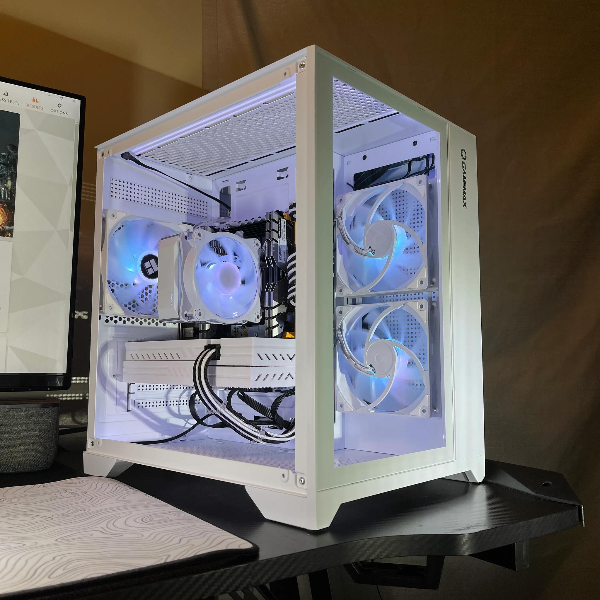 ⬜ White and RGB Gaming PC | Intel Xeon E5-2670 v3 & RX 580