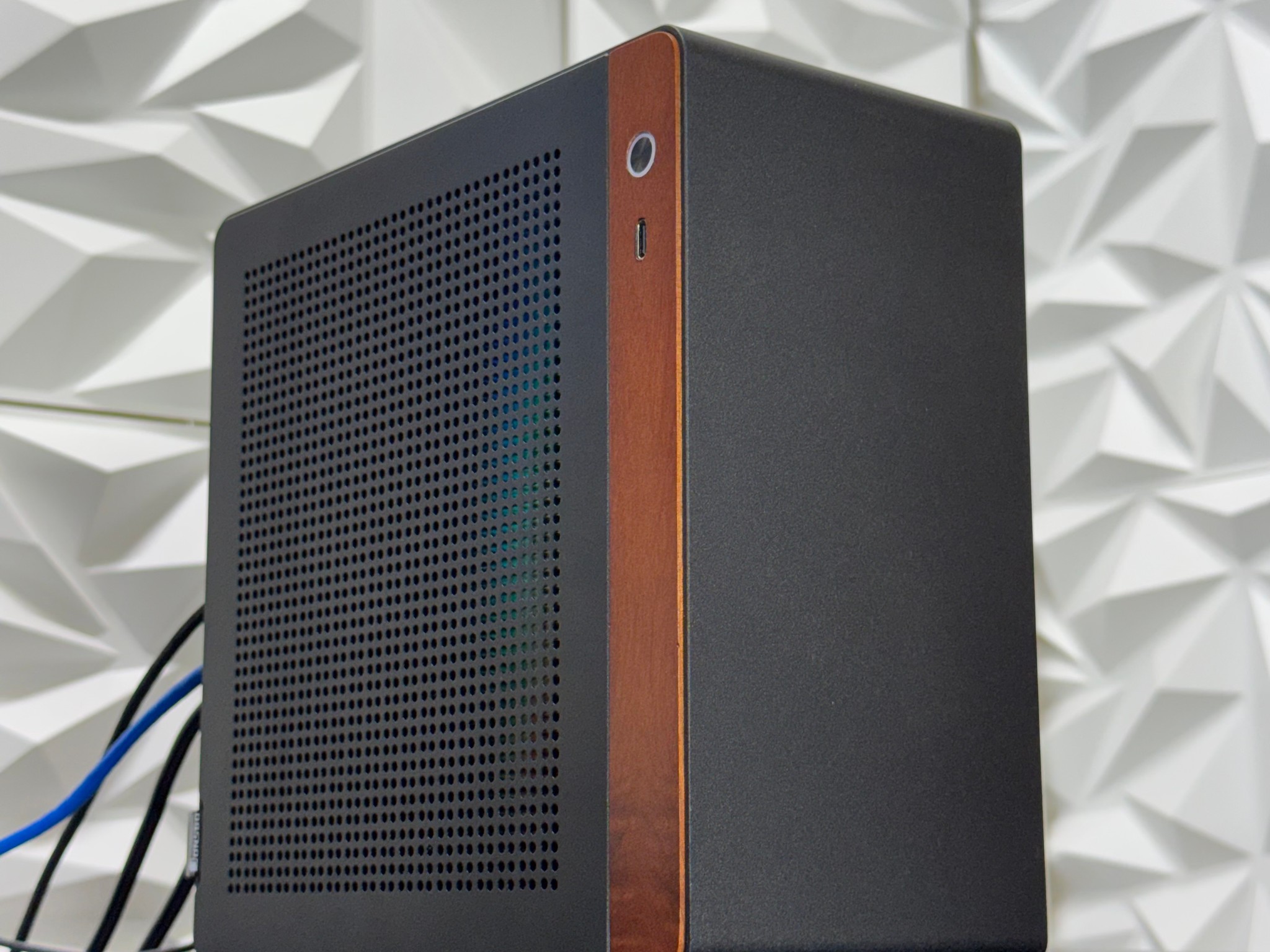 Mini Itx Gaming pc / RTX 5060 / Ryzen 9600X / 16GB DDR5 / 1TB SSD / 500w psu / B650
