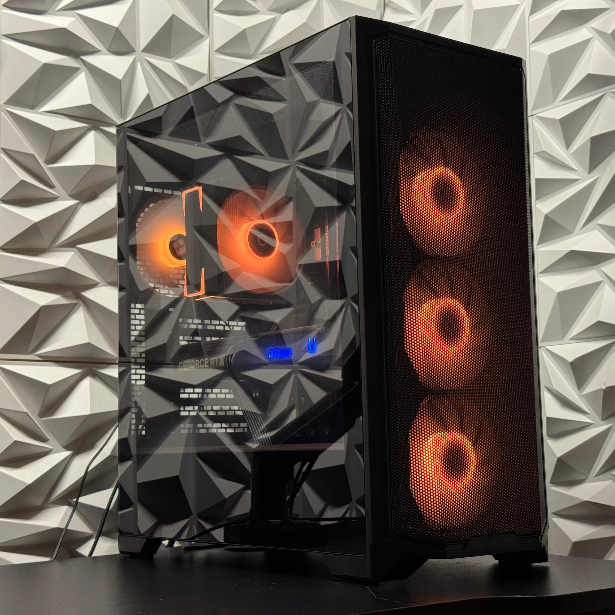 RTX 5070 / Ryzen 7 7700x / 32GB DDR5 / 1TB SSD / Gaming / Streaming / Creator / New With warranty
