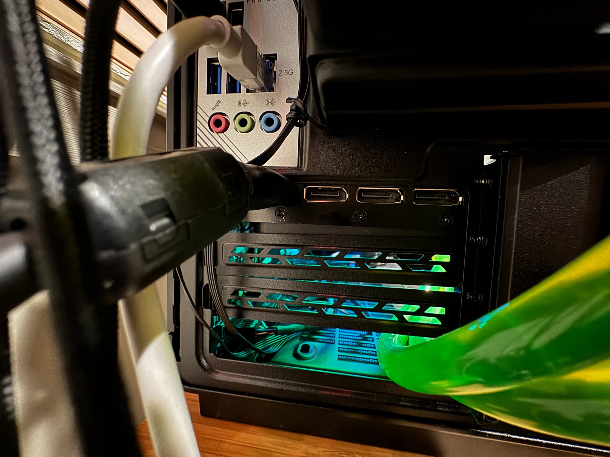 3090 FE mounted EKWB + FE Cooler (unused) + extra WB!