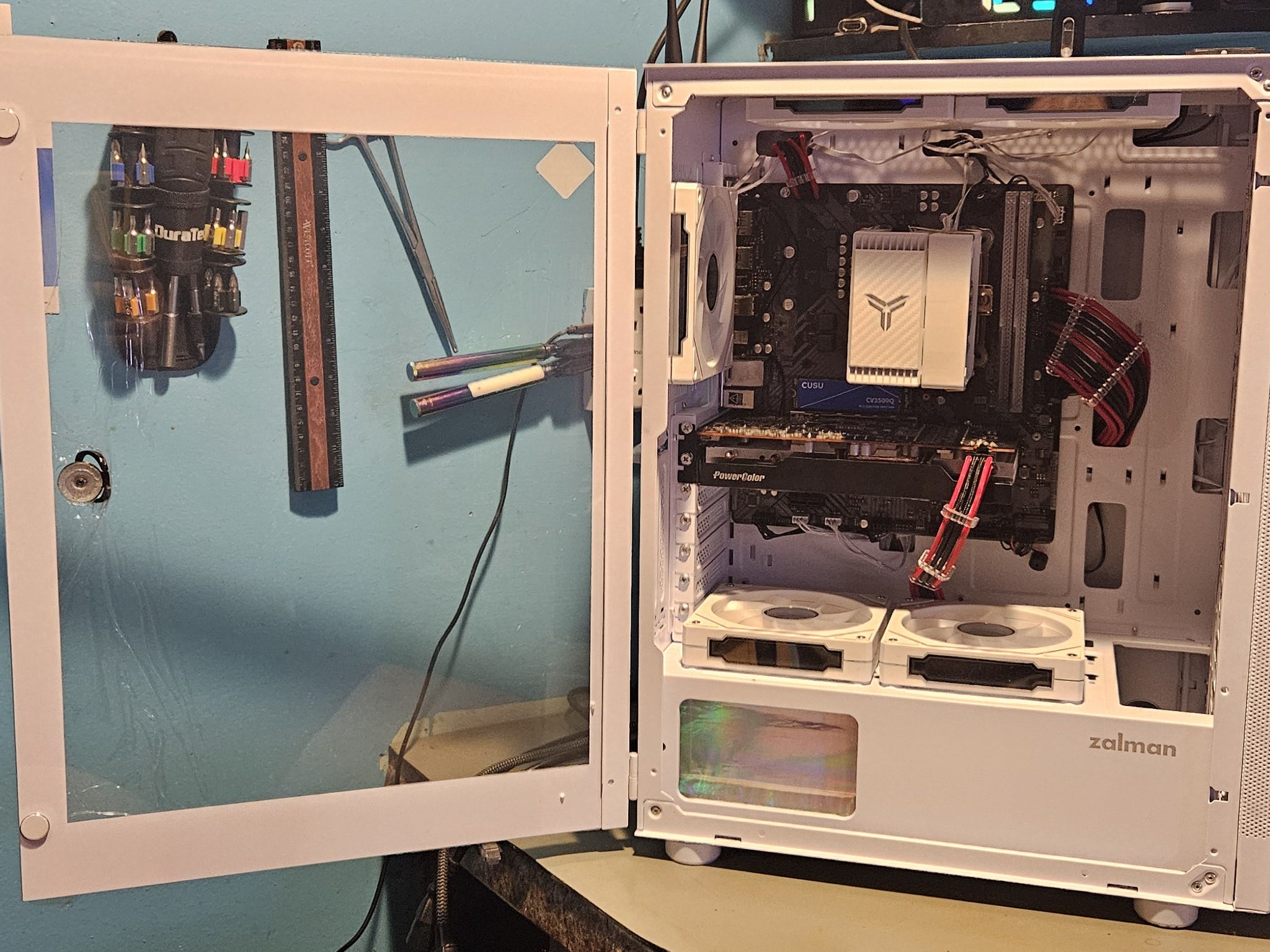 Fresh build Zalman i4 TG with Ryzen 5 8500G/RX 6600XT/32gigs ram/1Tb NVME