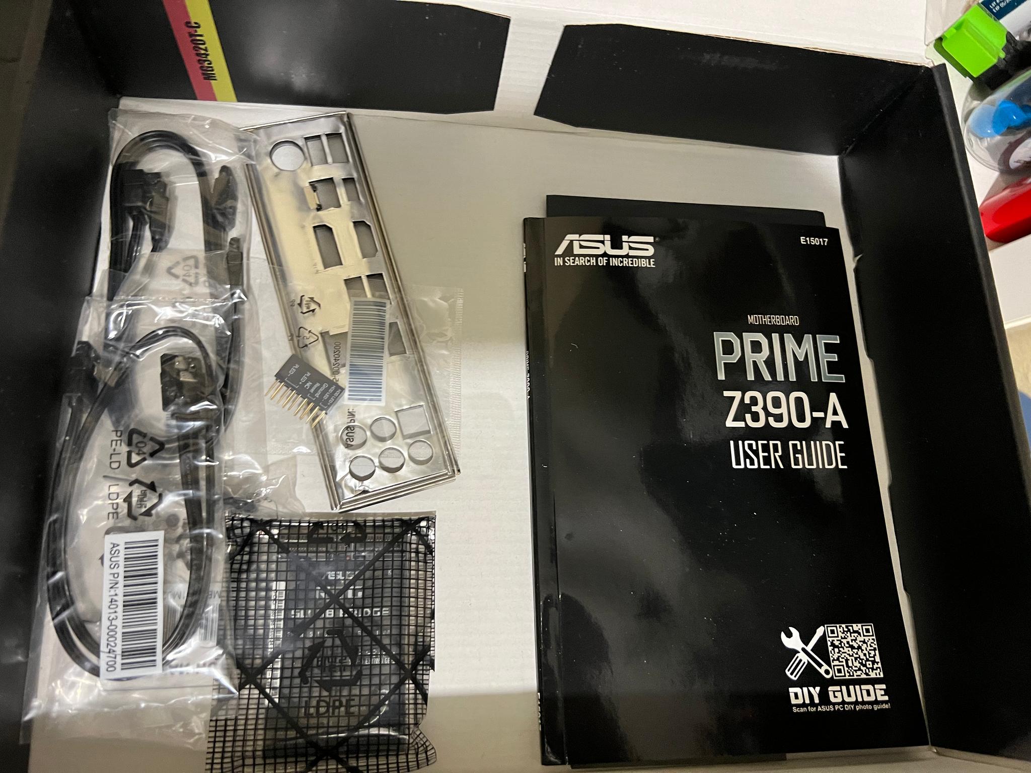 Like new, Asus Motherboard for 8th/9th Gen Intel CPU
