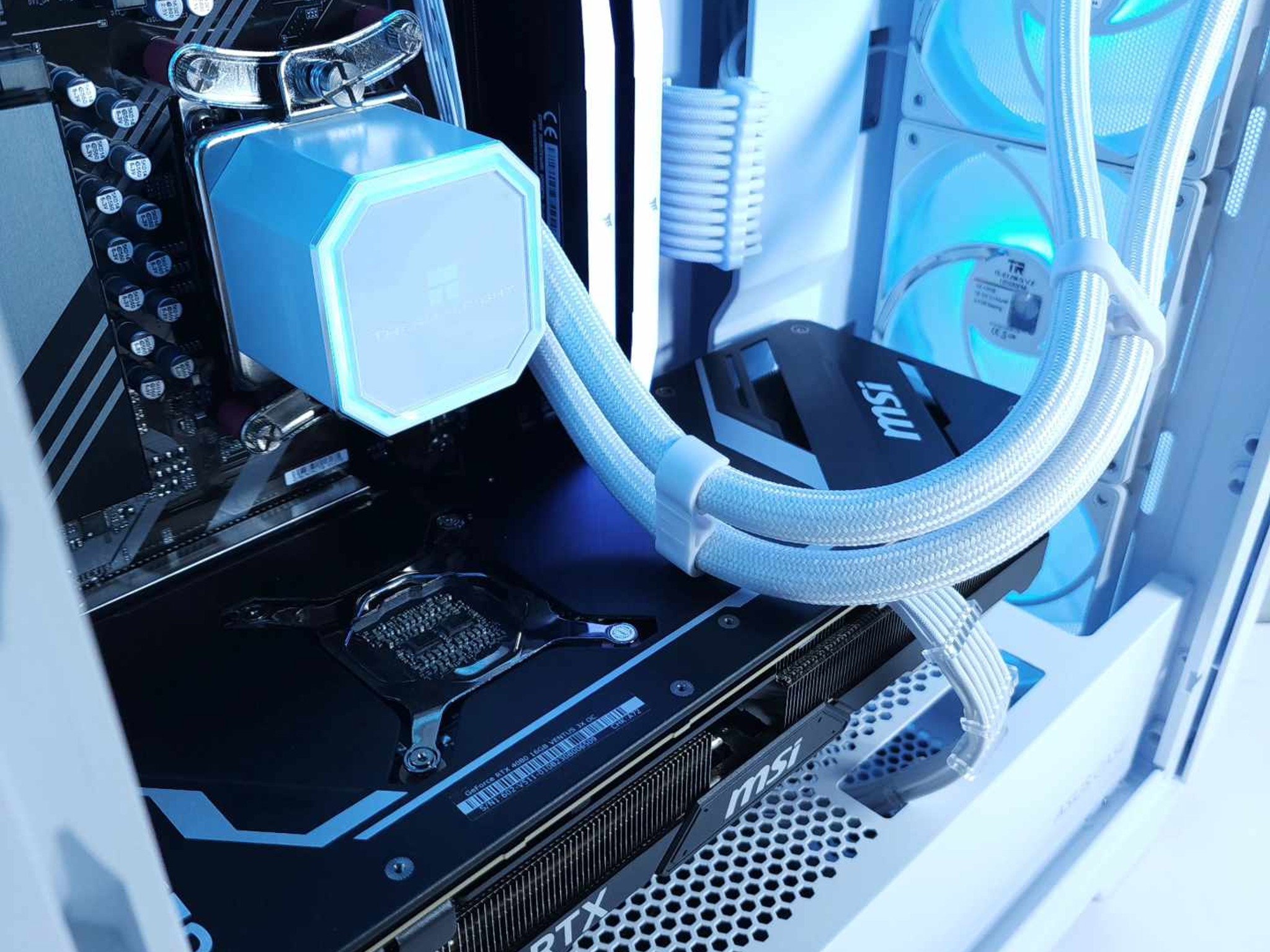 💙🤍RTX 4080 || Ryzen 7 7800X3D || 32GB 6000MHz || 2TB NVMe SSD || FREE SHIPPING 4K Gaming PC