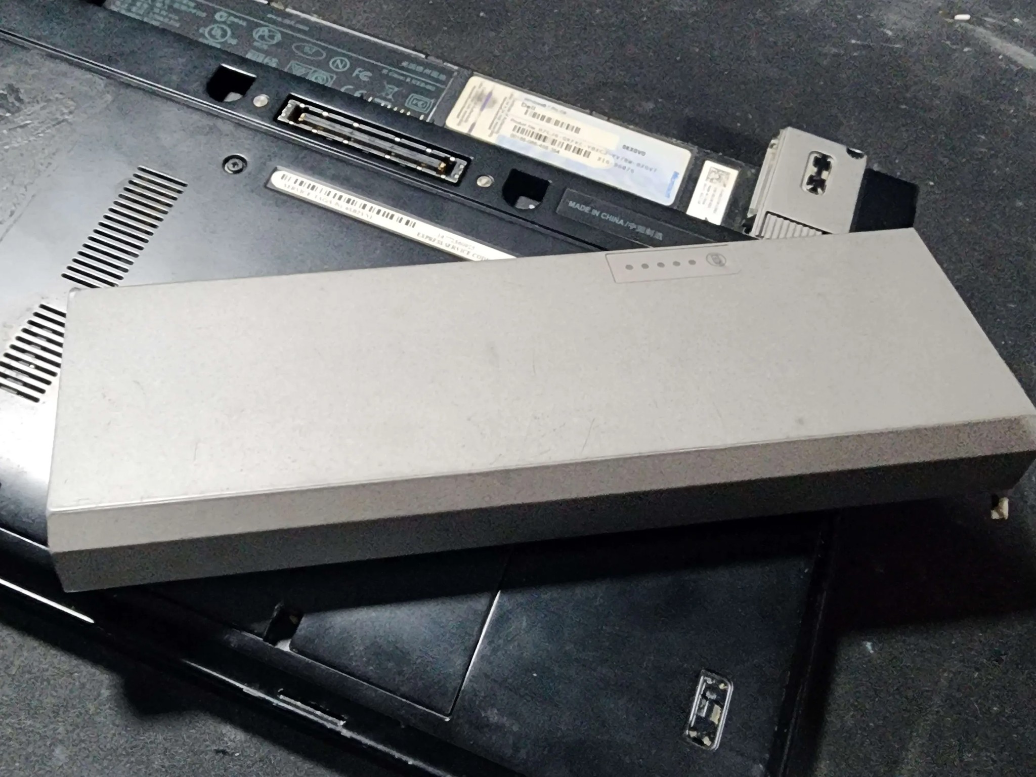 Dell Inspiron 13" Laptop (NO DISK DRIVE)