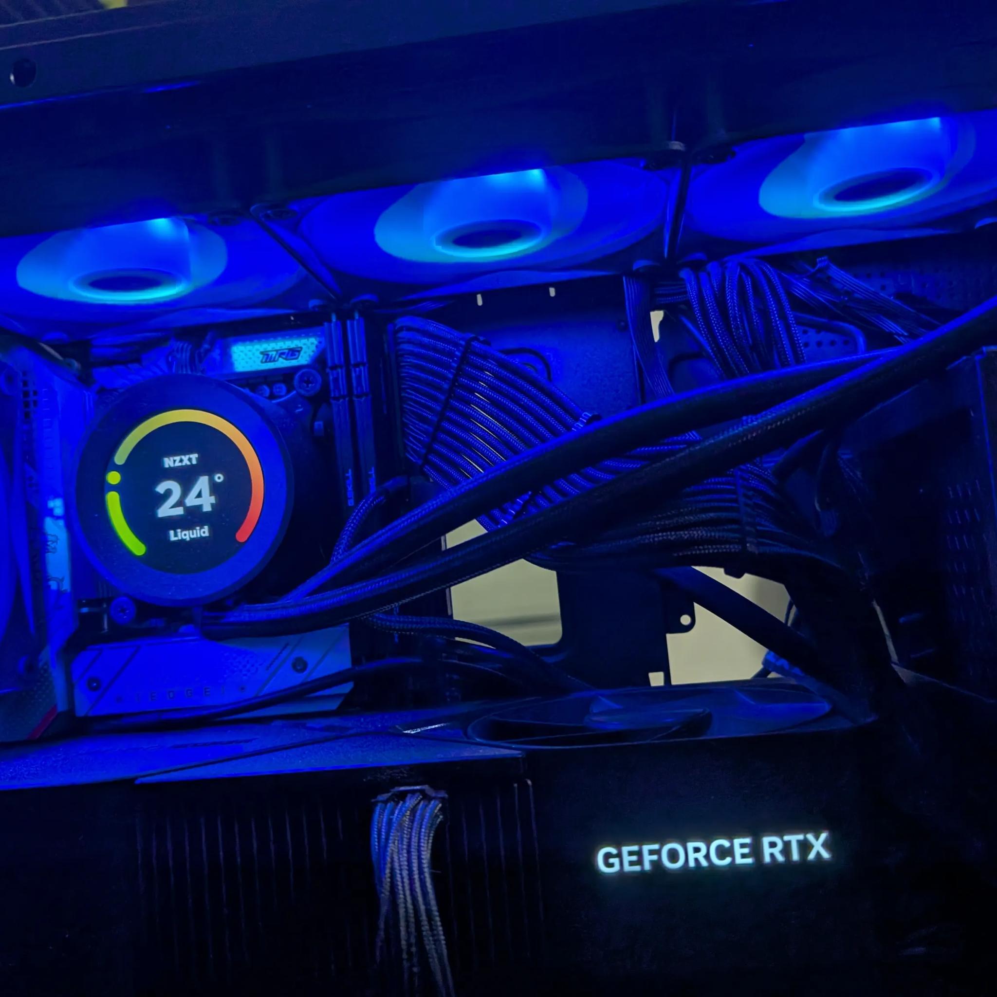 Nvidia RTX 4080 Super / Intel Core i7-14700K / 2TB NVME / 64GB RAM / 360 AIO / Windows 11 Pro