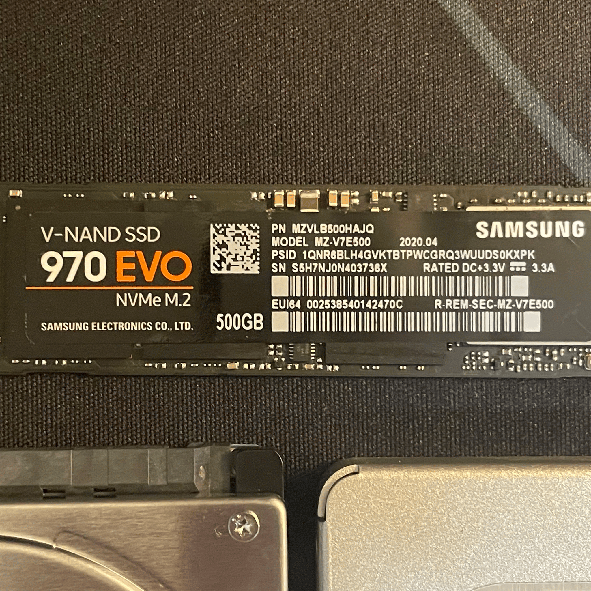 Small Lot of SSD/HDD