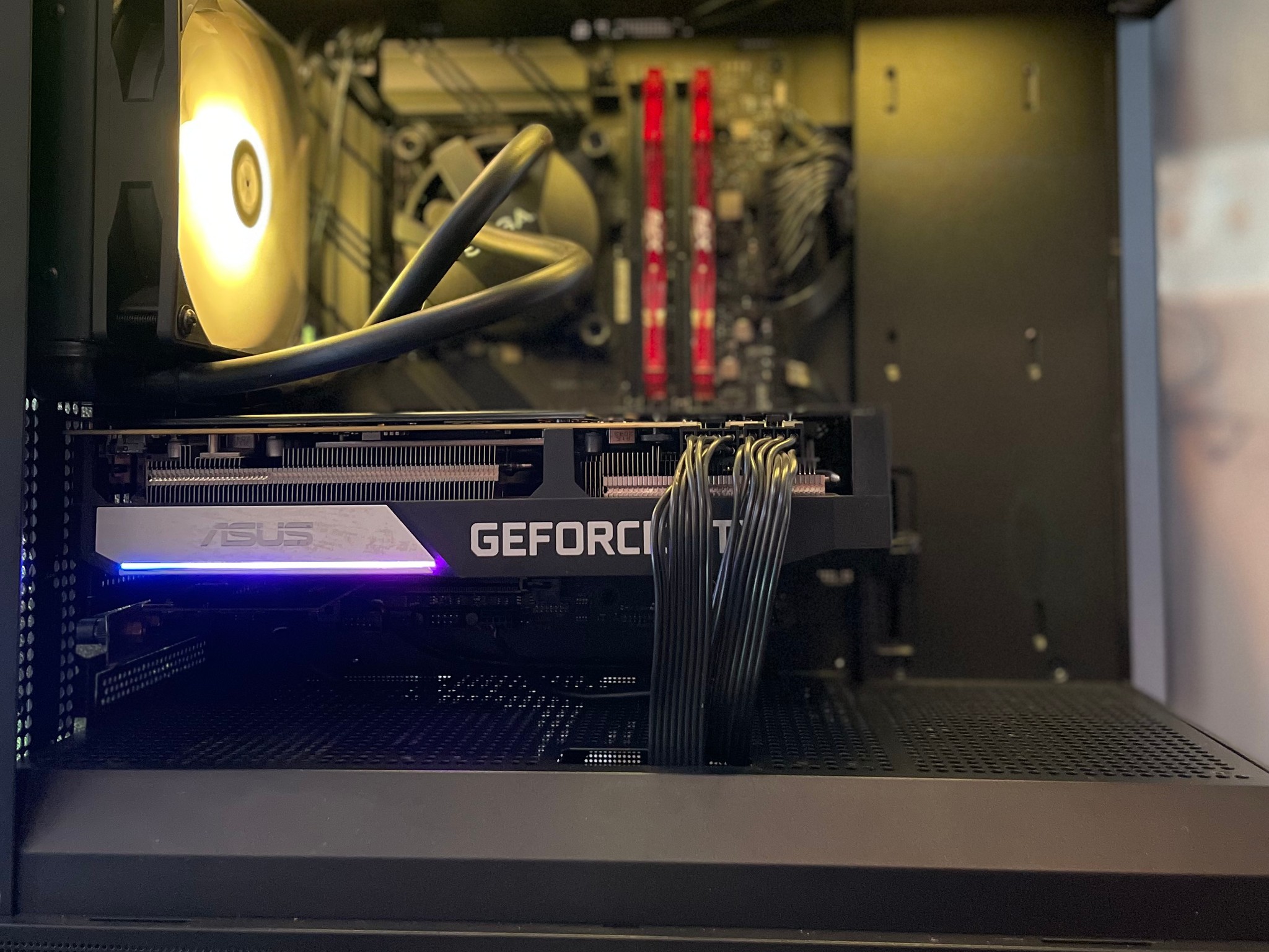 Gaming PC / content creation | GEFORCE 3070| INTEL i7 | 32GB RAM | WINDOWS 11 | WIFI & BT