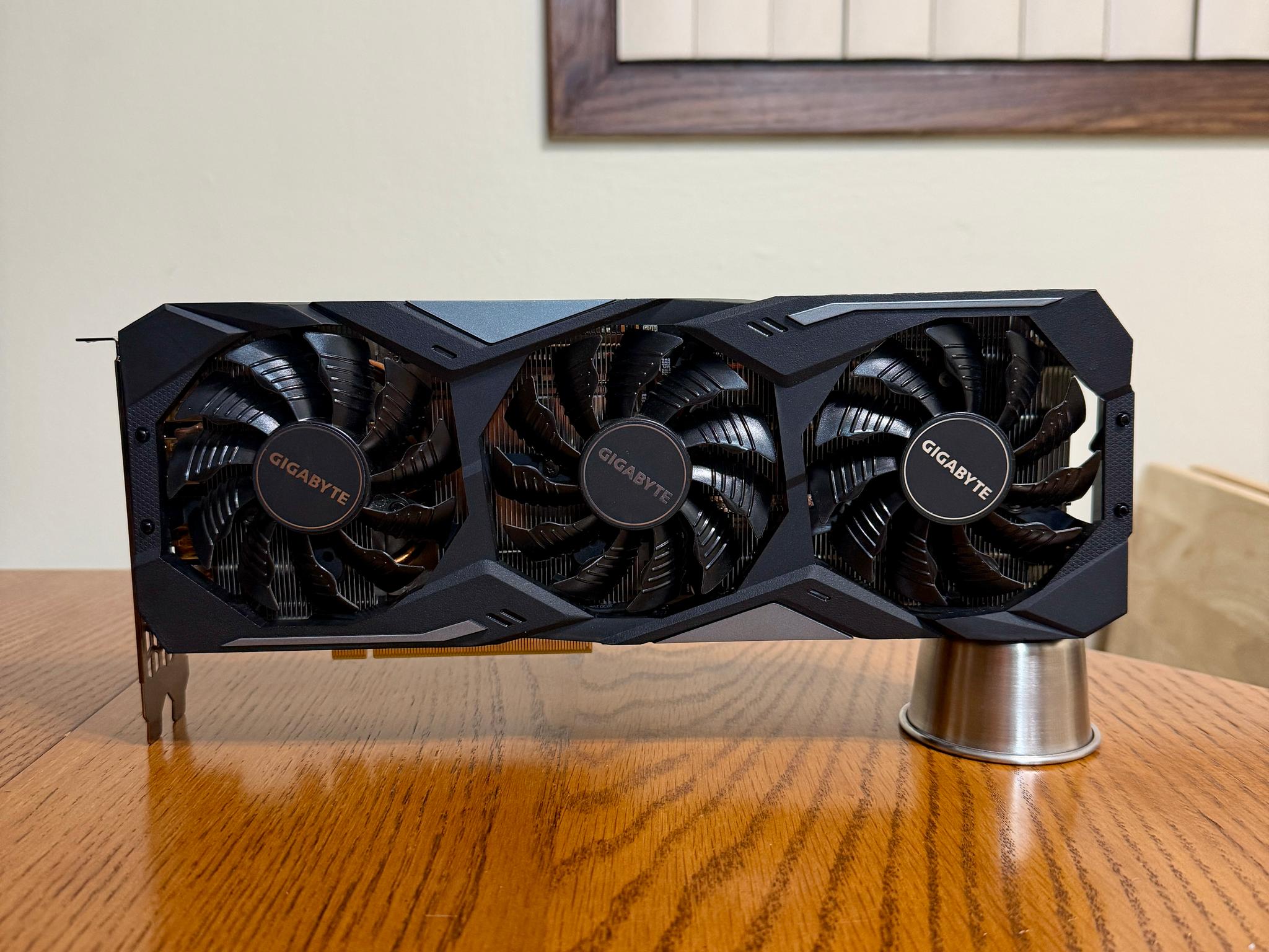 GIGABYTE GeForce RTX 2080 SUPER WINDFORCE OC 8G