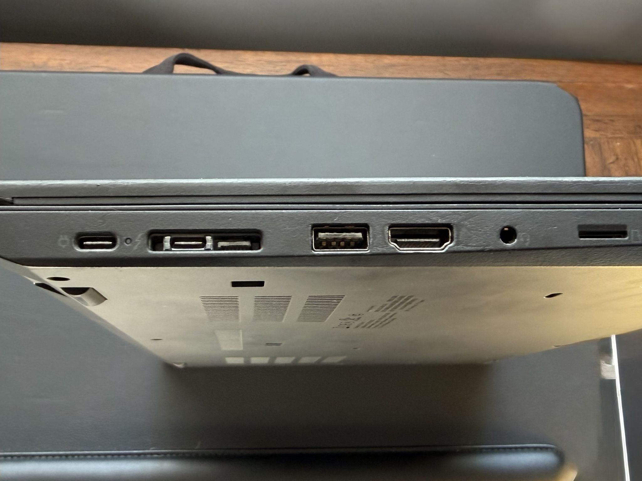 Lenovo ThinkPad T15 Gen 1 – 15.6” Business Laptop