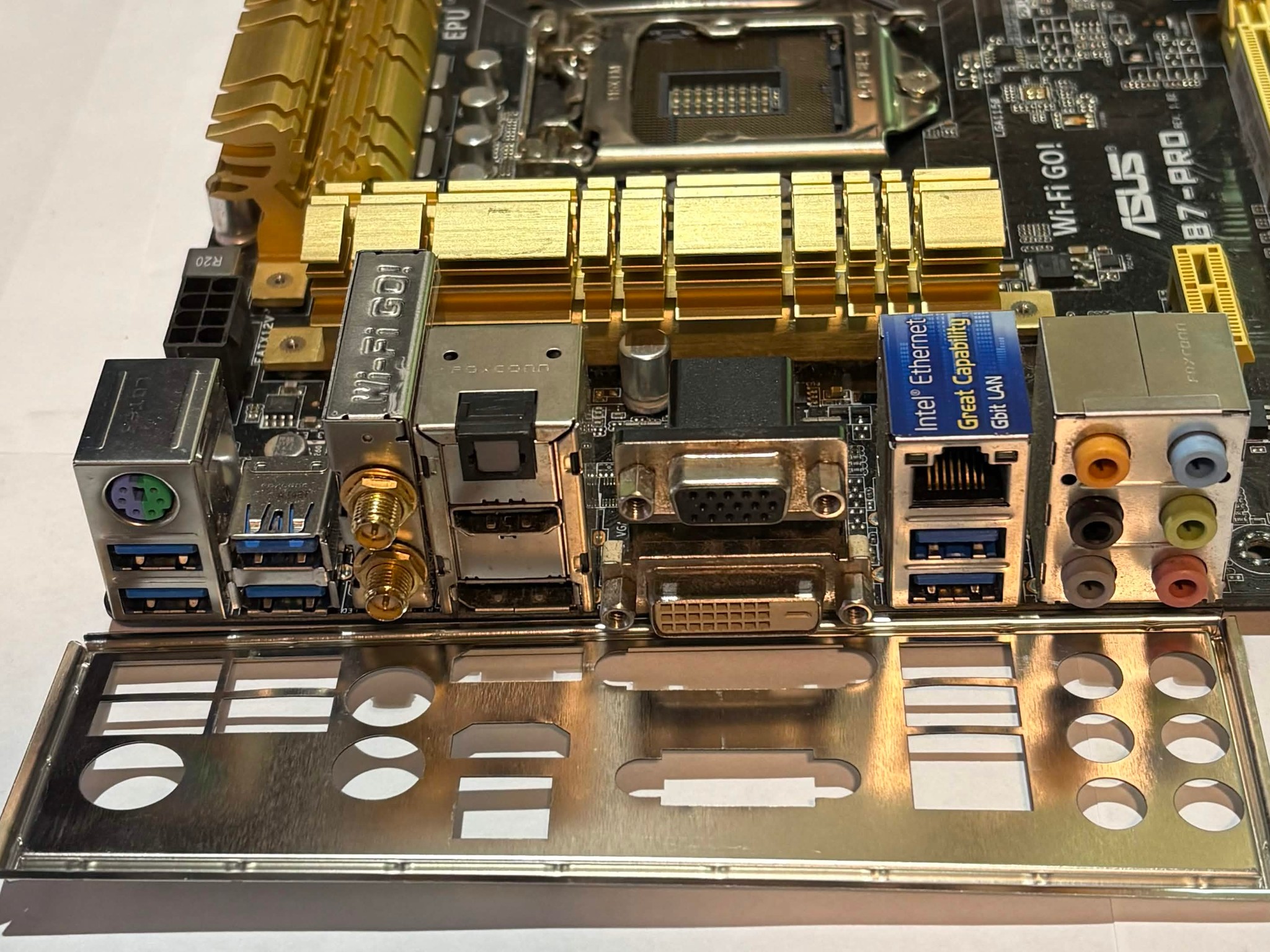 ASUS Z87-PRO LGA1150 Motherboard – Wi-Fi GO! – DDR3 – Tested Working – I/O Shield Included