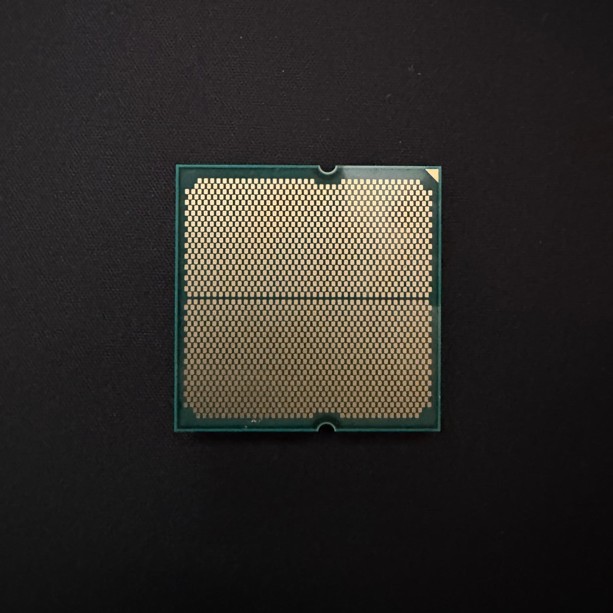 AMD Ryzen 7 7800X3D 8-Core, 16-Thread Zen4 AM5 Desktop Processor
