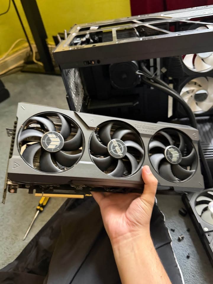 ASUS TUF Gaming GeForce RTX 4080 SUPER OC Edition