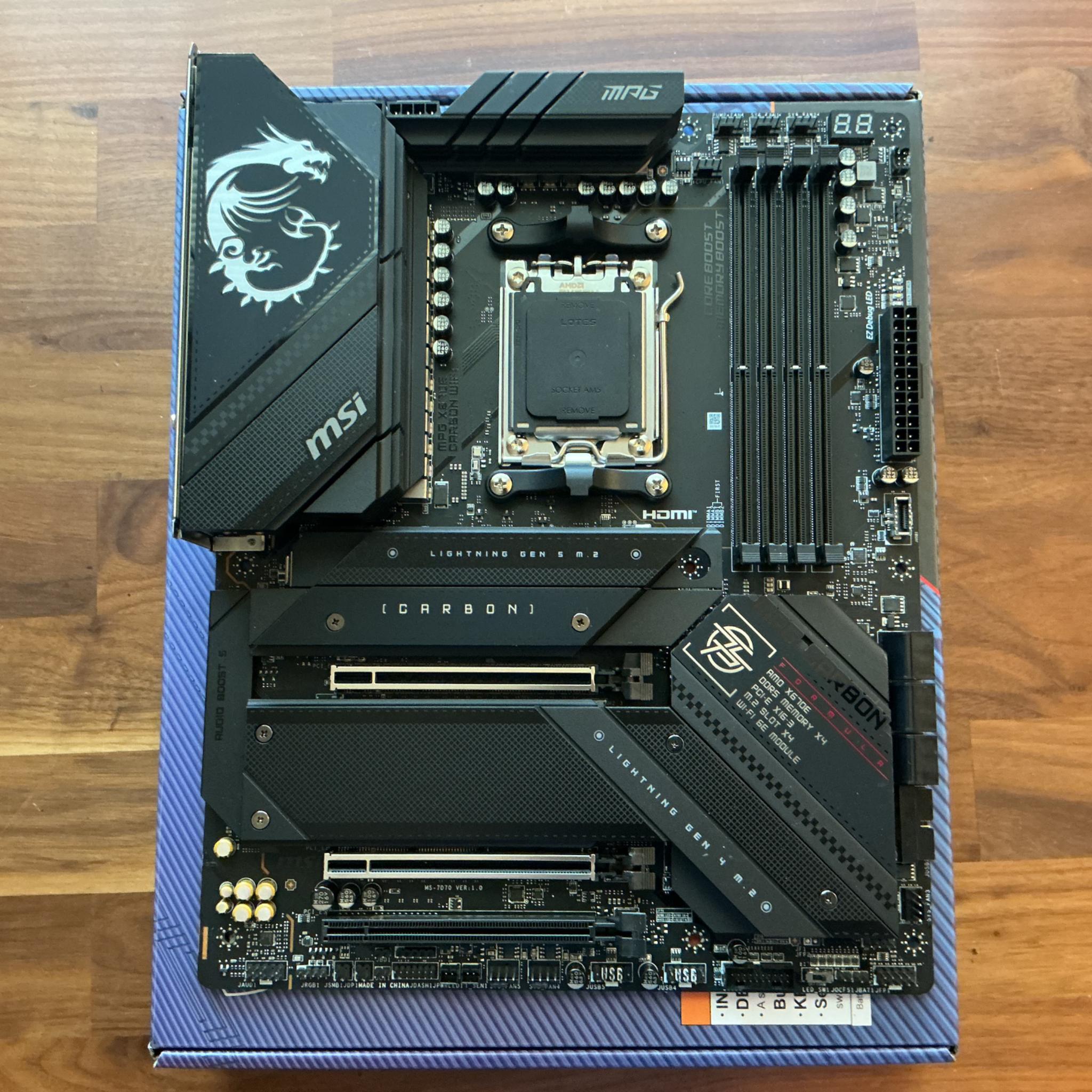 MSI MAG X670E Carbon WiFi motherboard AM5