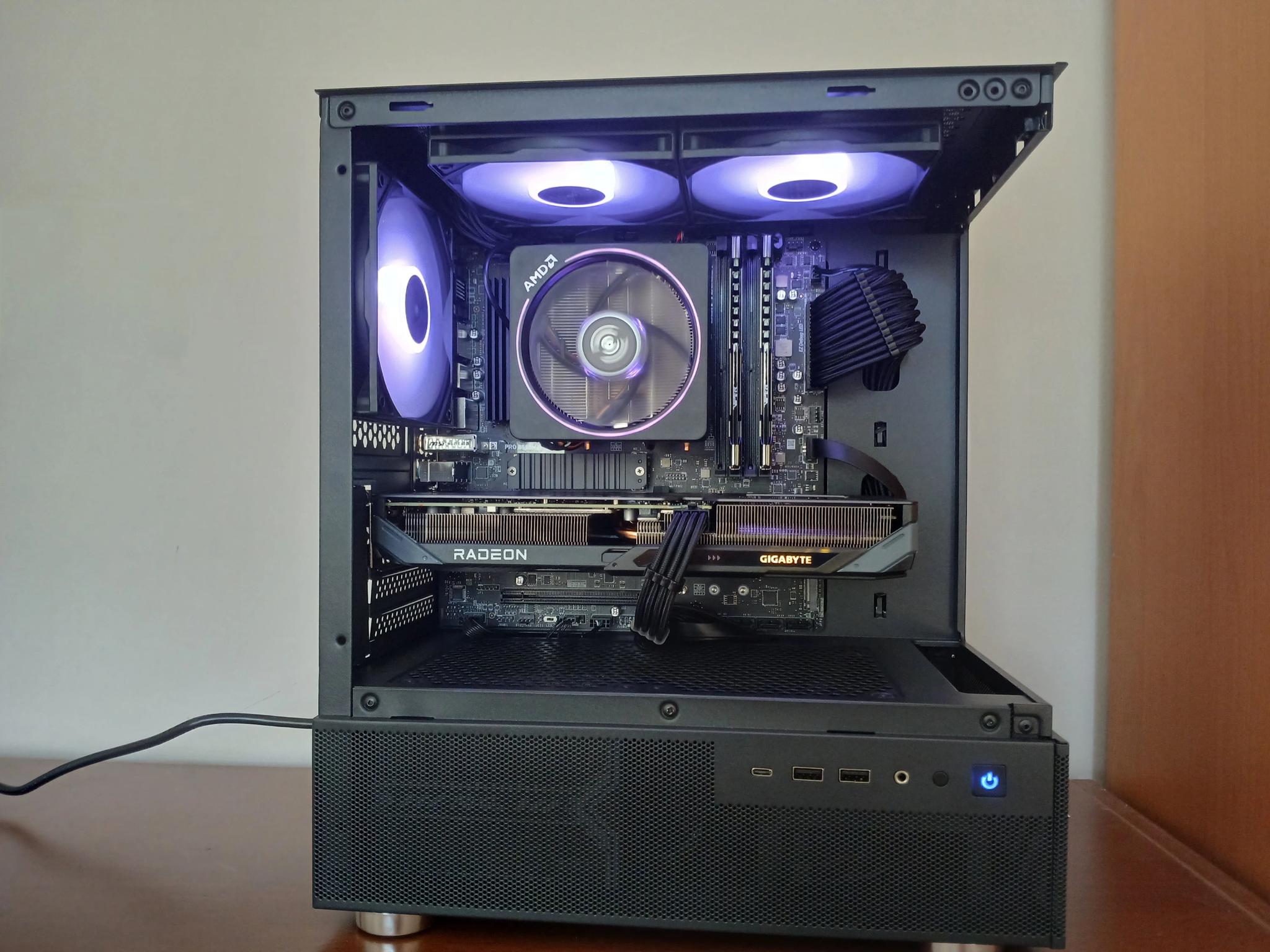 RX 9060XT 8GB | Ryzen 7 5800XT | 32GB RAM