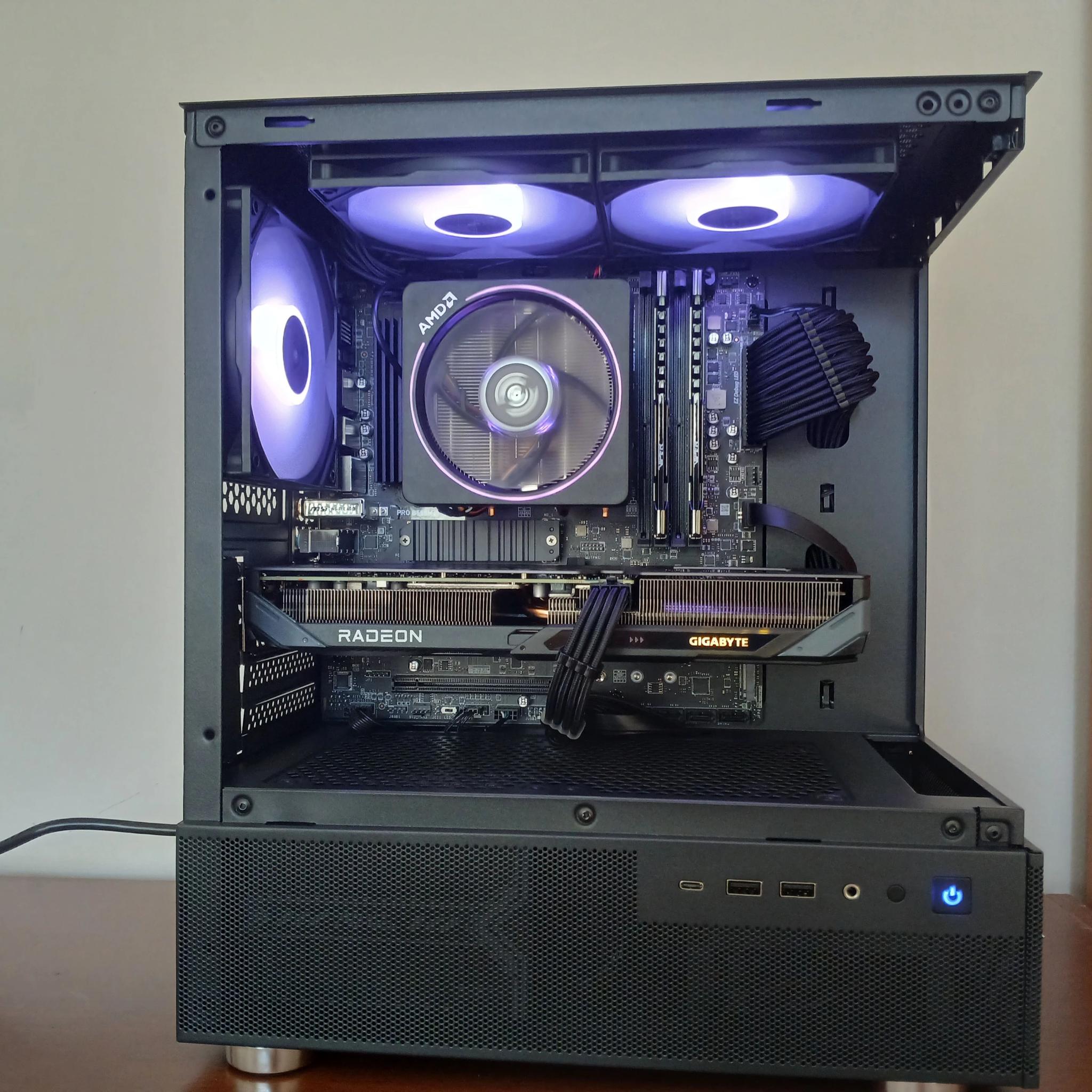 RX 9060XT 8GB | Ryzen 7 5800XT | 32GB RAM