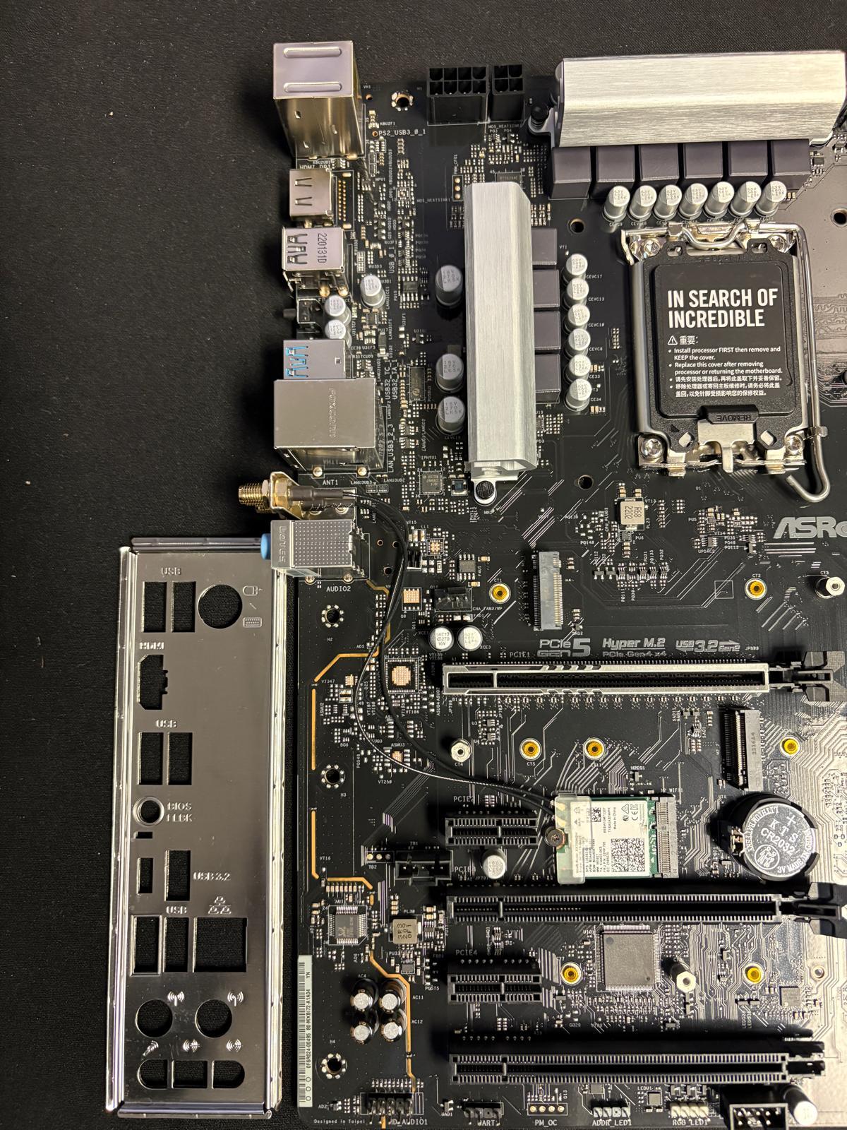 USED & FUNCTION GOOD - ASRock Z690-C/D5