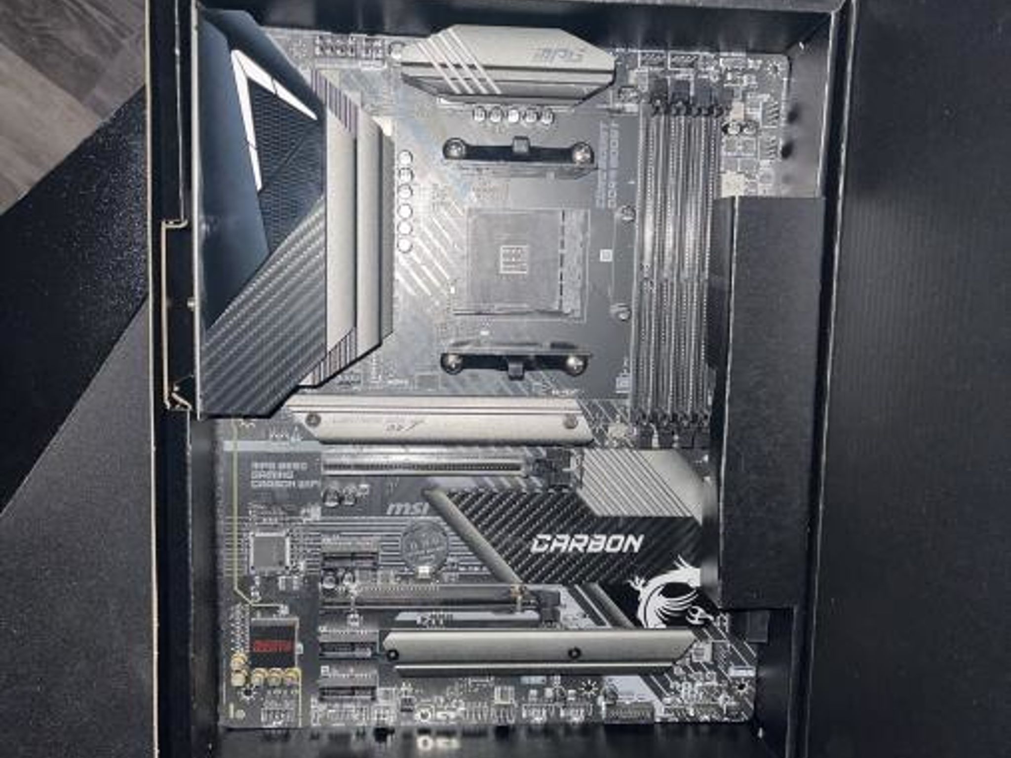 MSI B550 Gaming Carbon WIFI