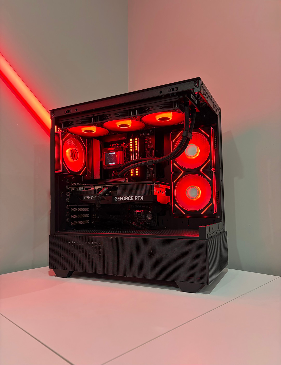 RTX 5070 Ti | Ryzen 7 7800X3D | 32GB DDR5 RAM | 2TB SSD | Gaming