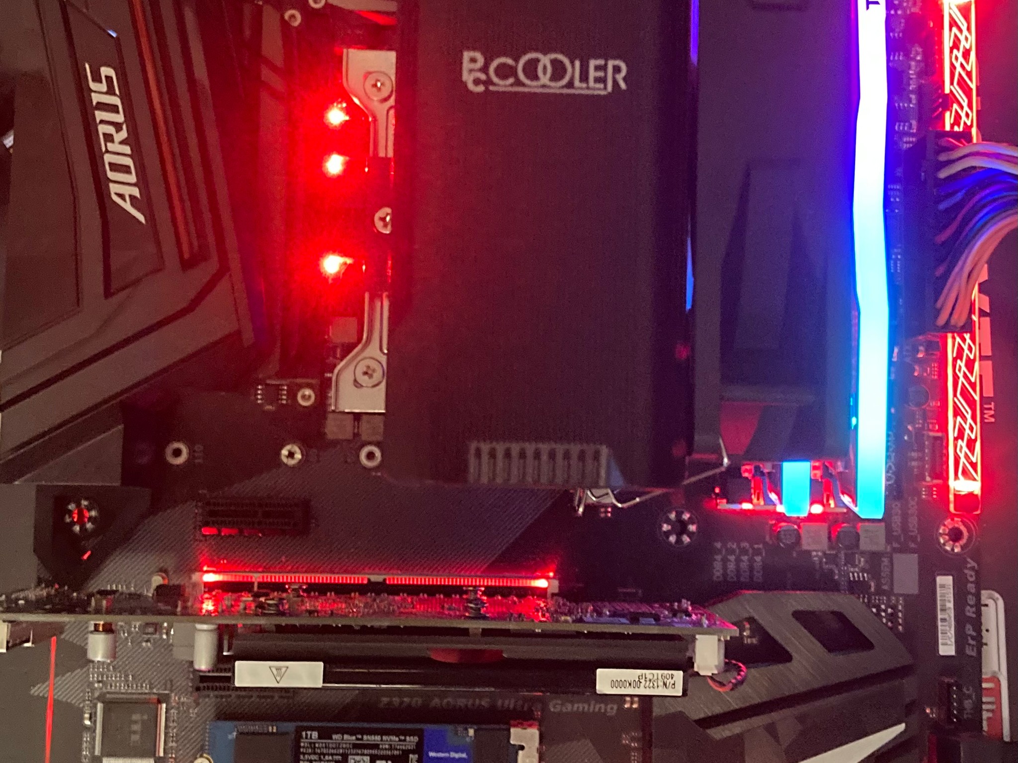 (i7 COMBO) AORUS Z370 + i7 8700 + RGB Cooler + 16GB RGB RAM + 1TB NVME SSD (READ - RGB ISSUES)