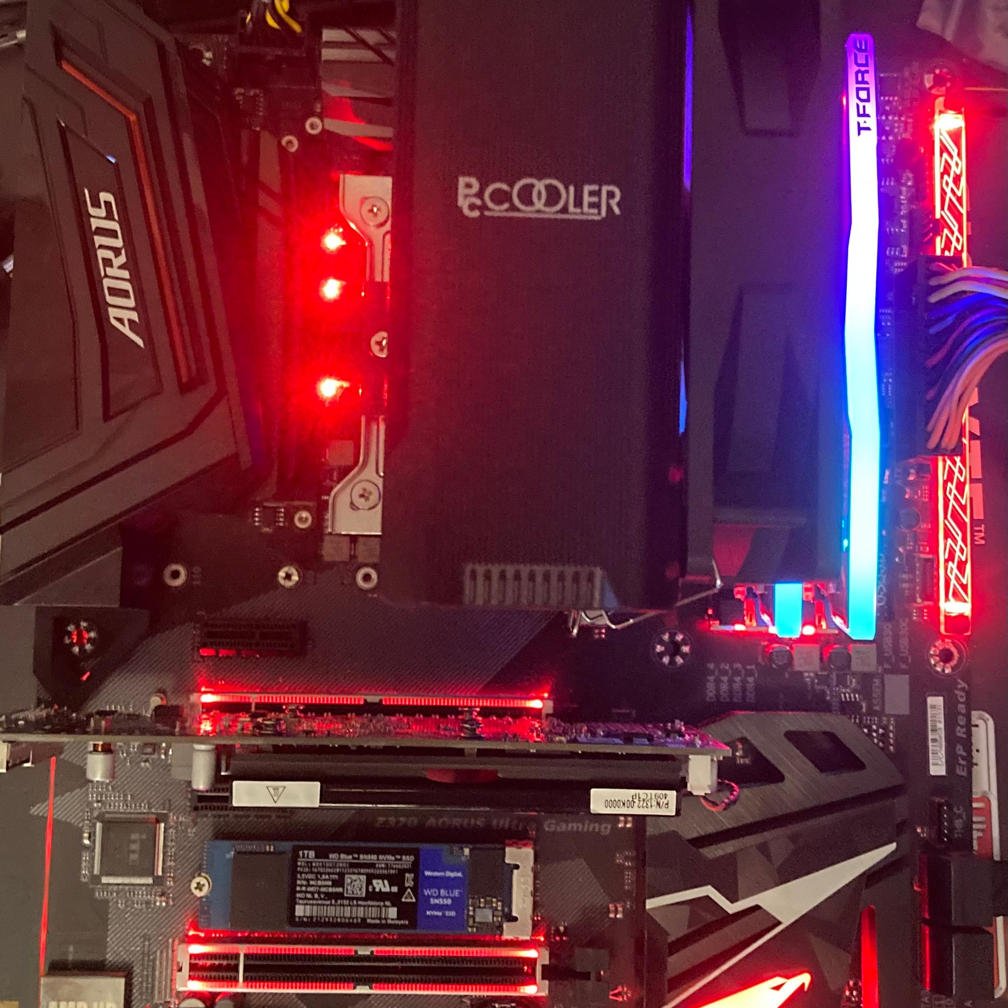 (i7 COMBO) AORUS Z370 + i7 8700 + RGB Cooler + 16GB RGB RAM + 1TB NVME SSD (READ - RGB ISSUES)