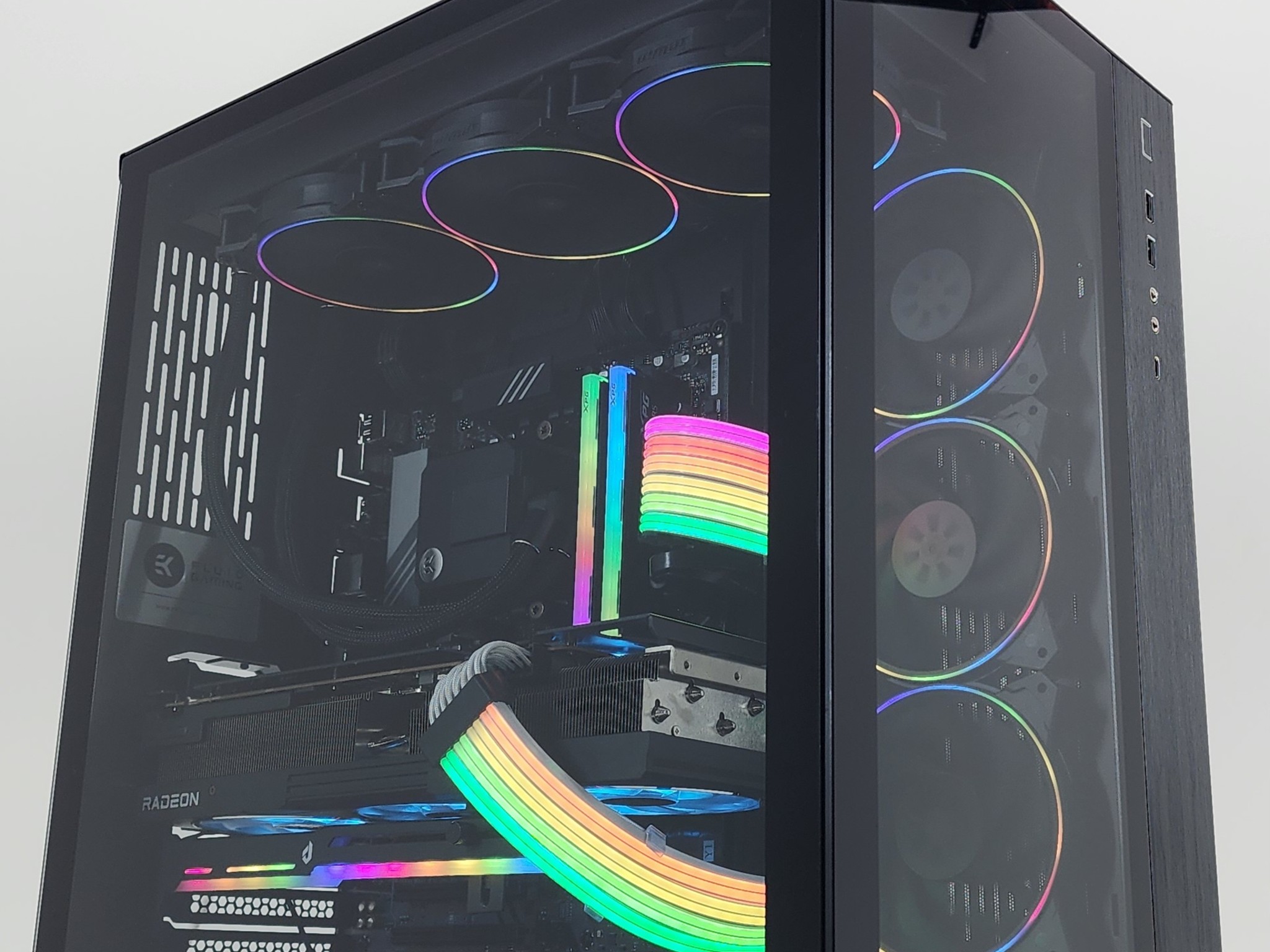 Gaming PC Ryzen 9 7950X 32GB RAM 1TB SSD RX 7900 XTX 24GB Windows 11 Computer