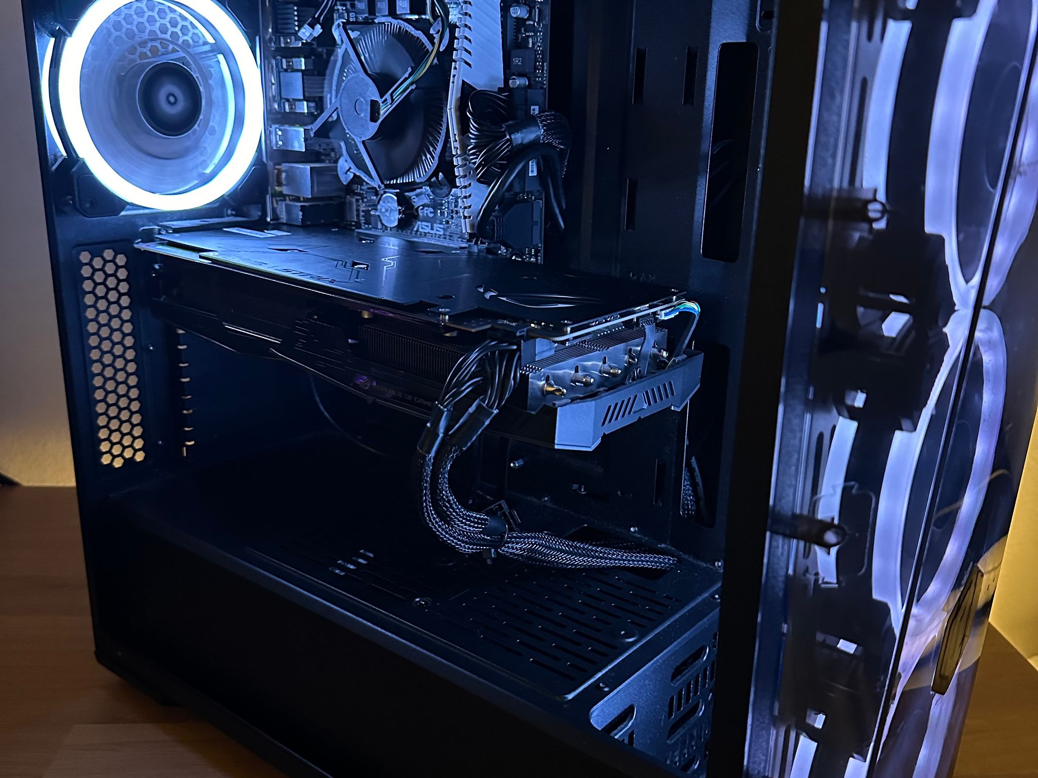 RX 580 | Intel i5 | 16gb ram | 500gb ssd | Gaming PC