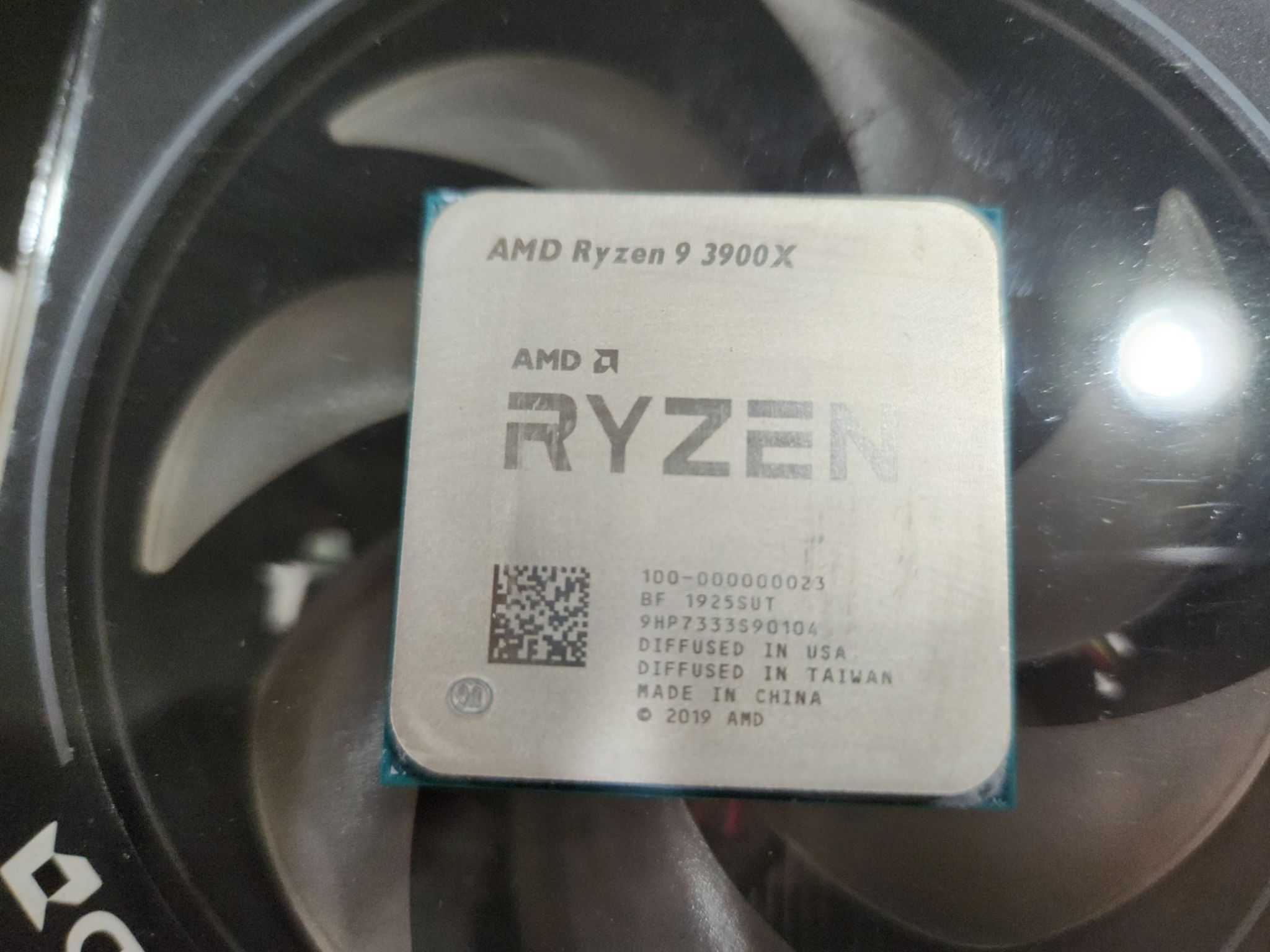 AMD Ryzen 9 3900x BOX CPU 12c/24t w/ Wrath Prism cooler