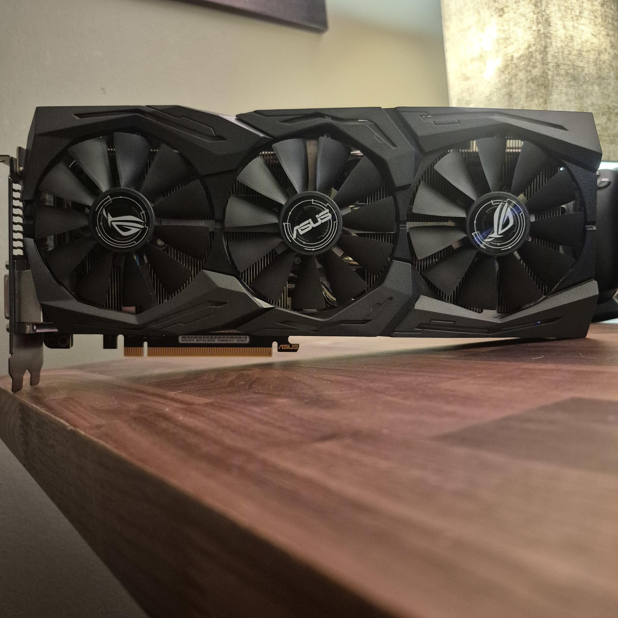 GTX 1070 + RYZEN 5 1400