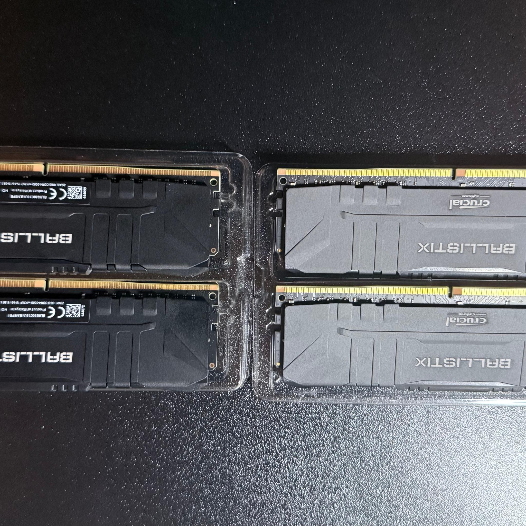Crucial Ballistix DDR4 32GB (4x8GB) 3000MHz Memory Kit