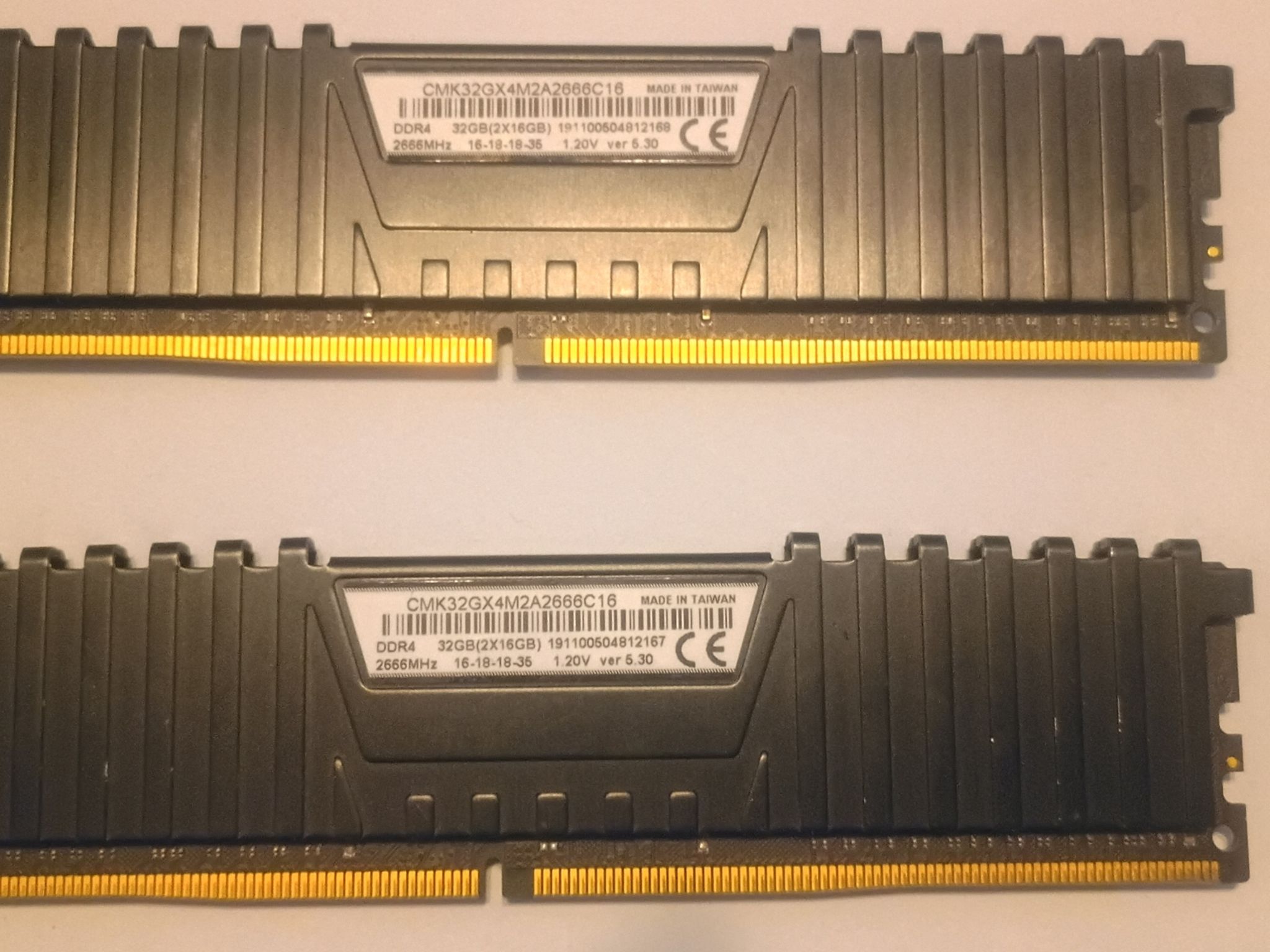 Corsair Vengeance LPX 32GB (2x16GB) DDR4 2666MHz CL16 – Tested & Working