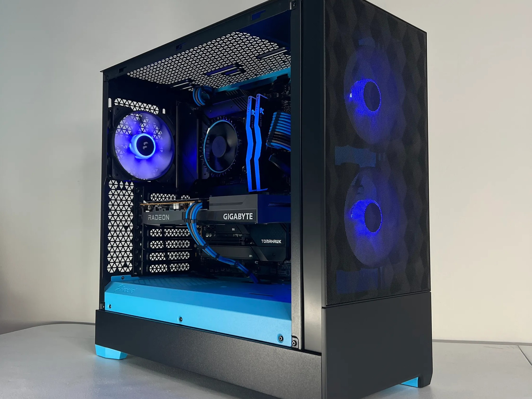 💙🖤 1080p Beast | Intel i3 12100f | RX 6600 8GB | 16GB Ram | 1TB NVME SSD 🖤💙